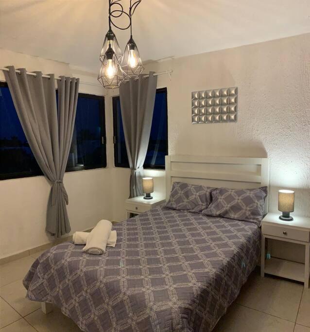 CHIC Lagoon front Villa by Casa Paraíso
