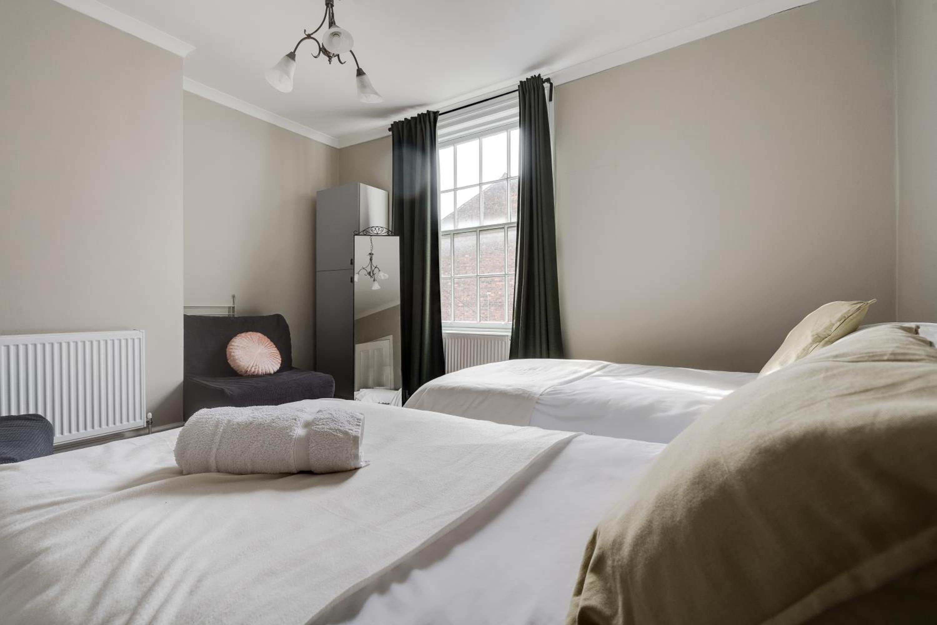 Rodney Street Townhouse & Apartments, Central & Stylish view 5
