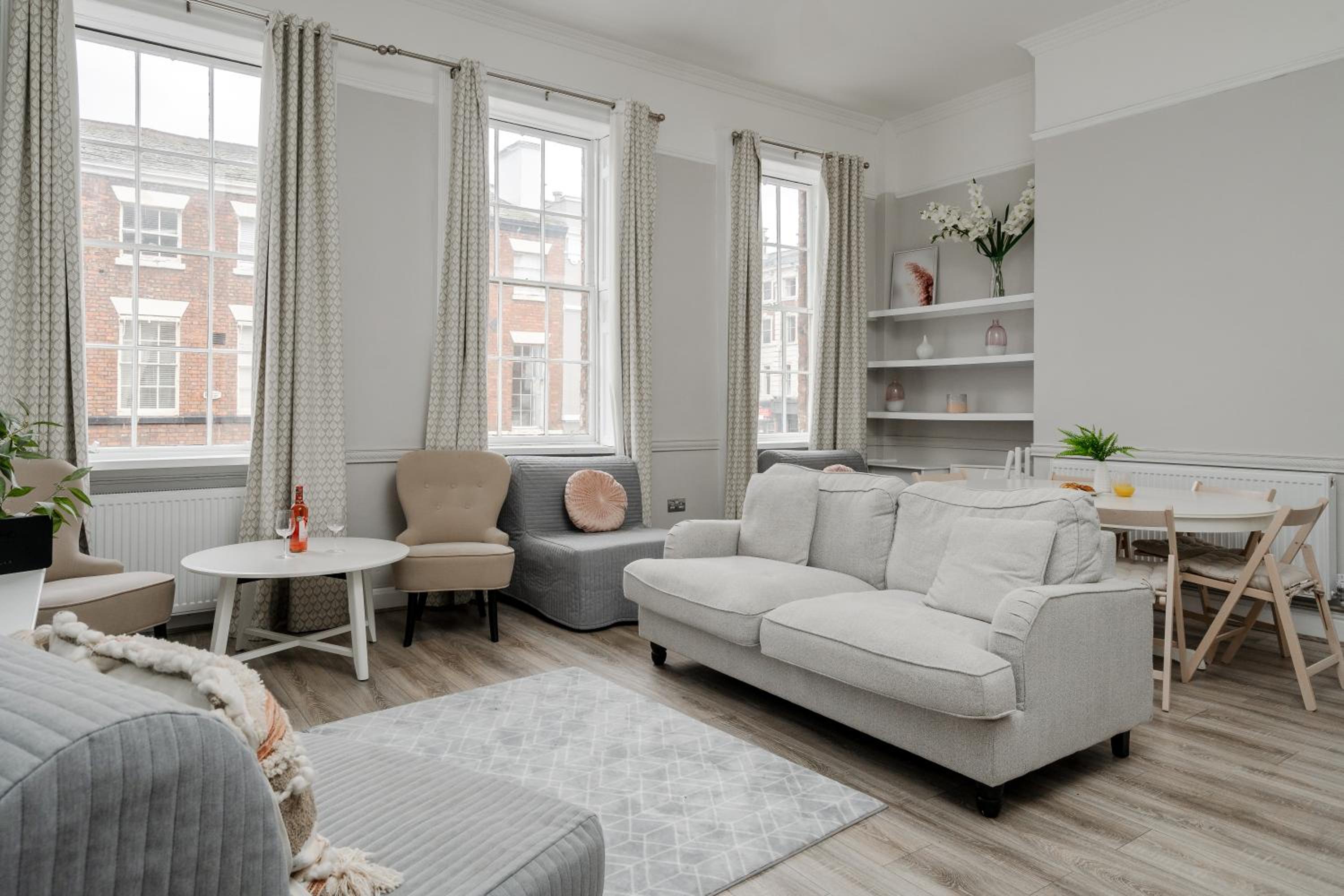 Rodney Street Townhouse & Apartments, Central & Stylish view 3