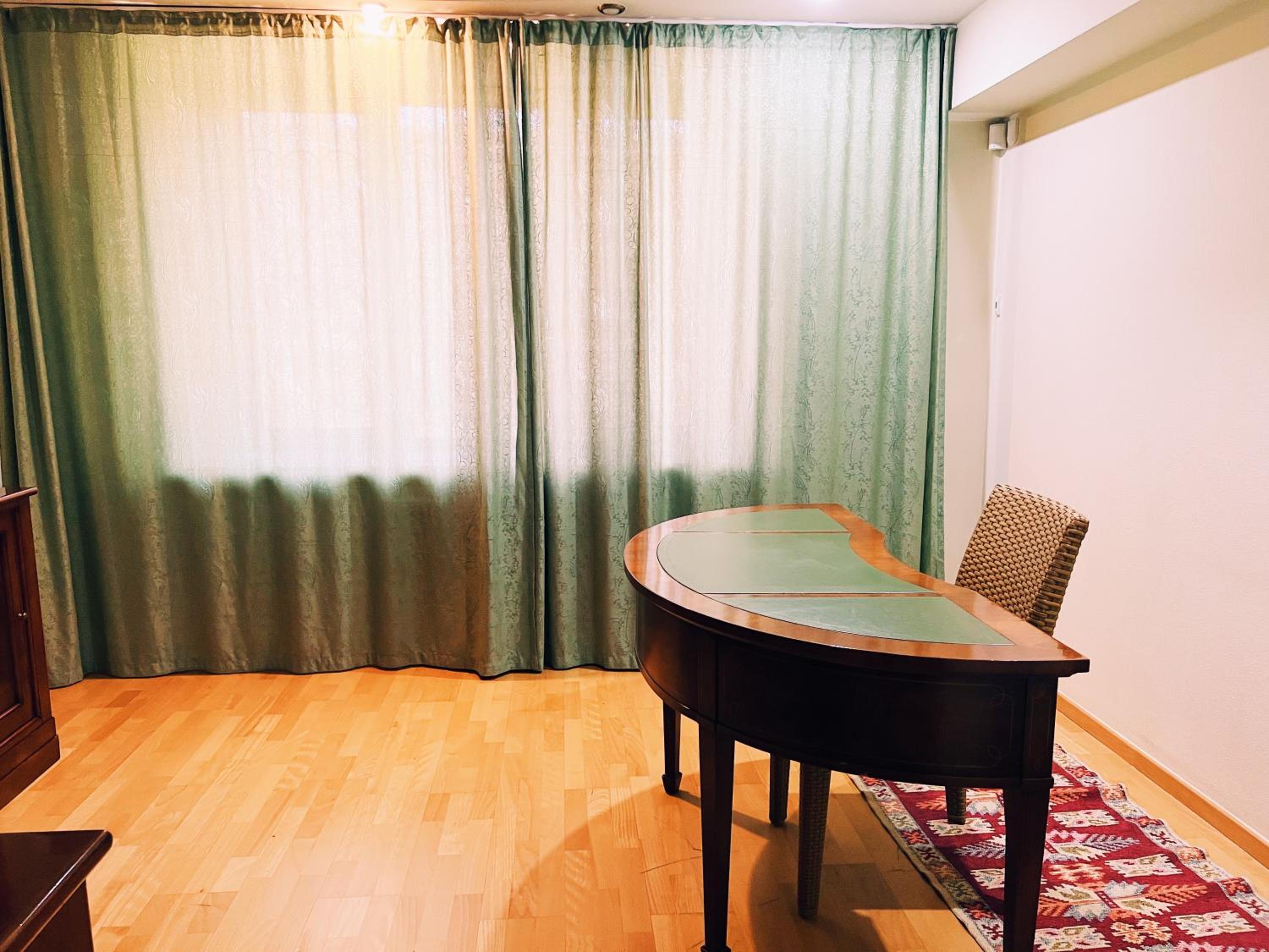 Large cozy appartment in the heart of city center view 3