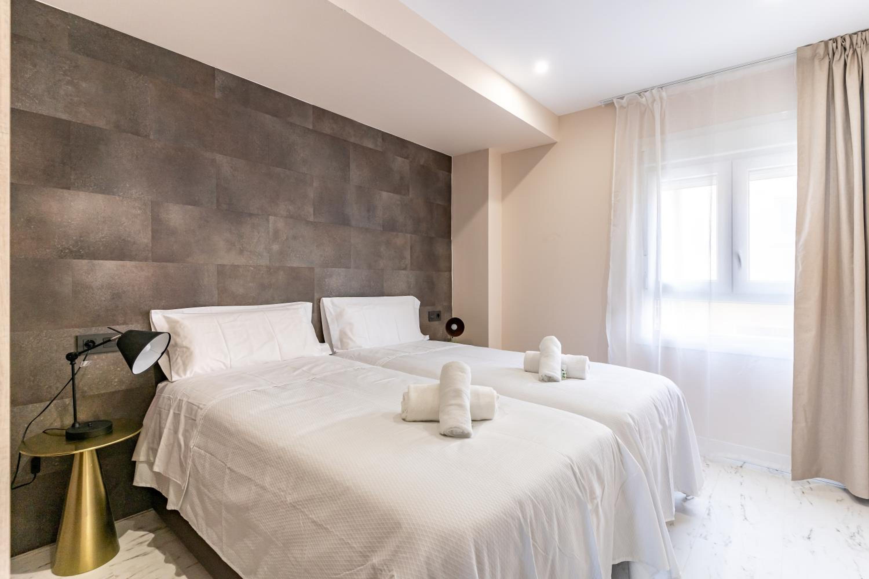 Apartaments Paseo Marítimo by Expoholidays
