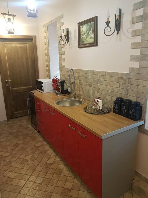 Apartamentai, su nemokama vieta automobiliui view 4