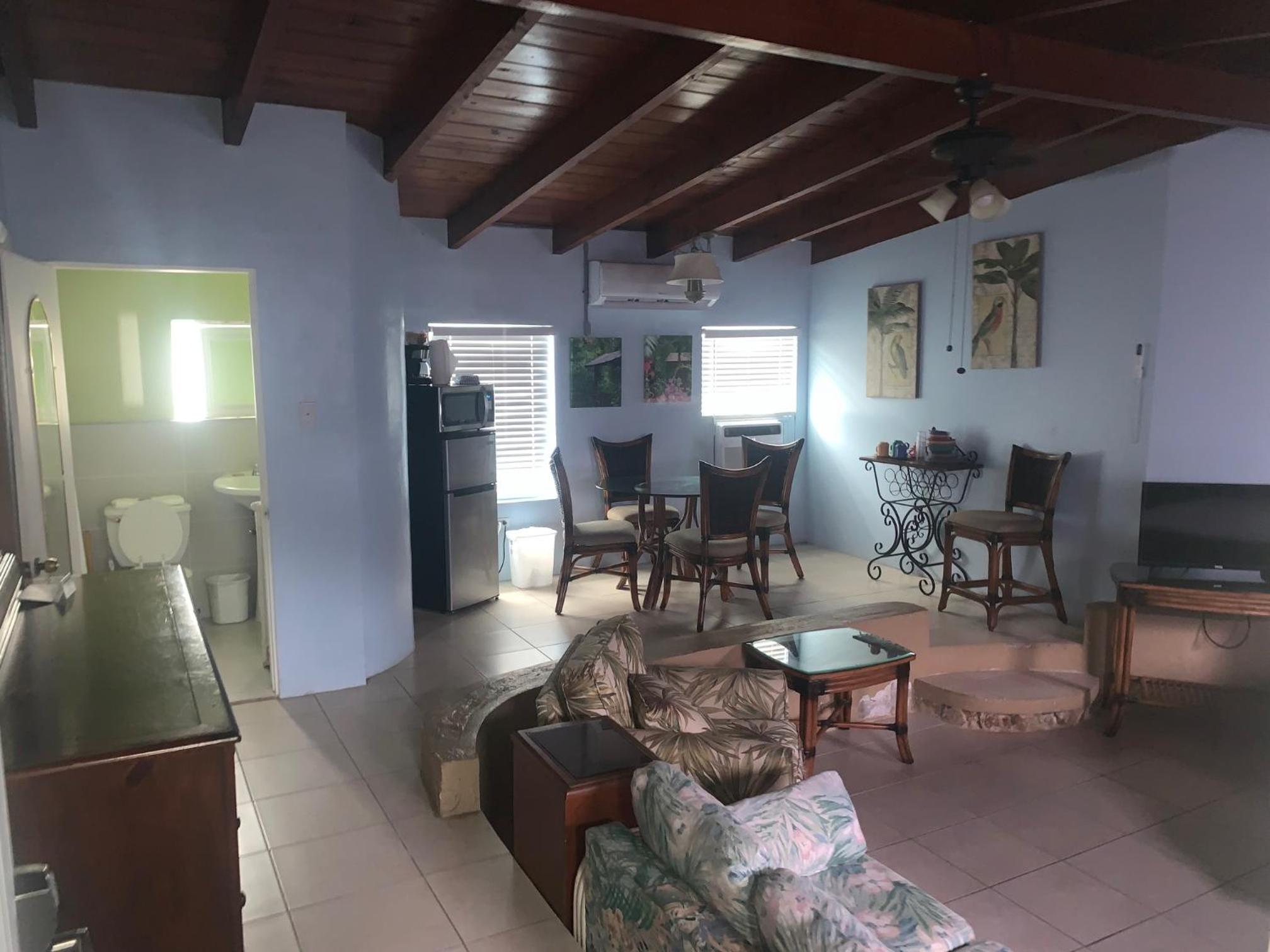 Tropical Cottages