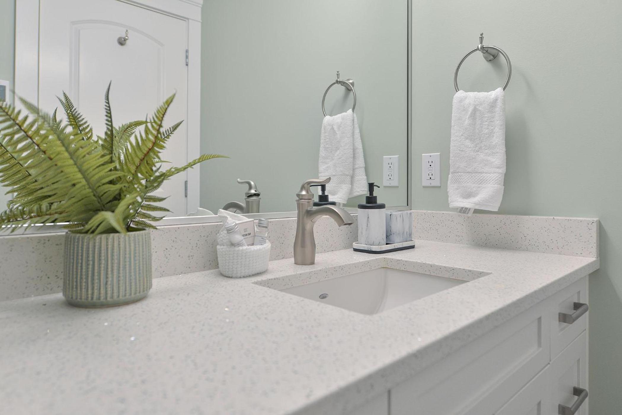 Mount Finlayson View Villa by EMR Vacation Rentals