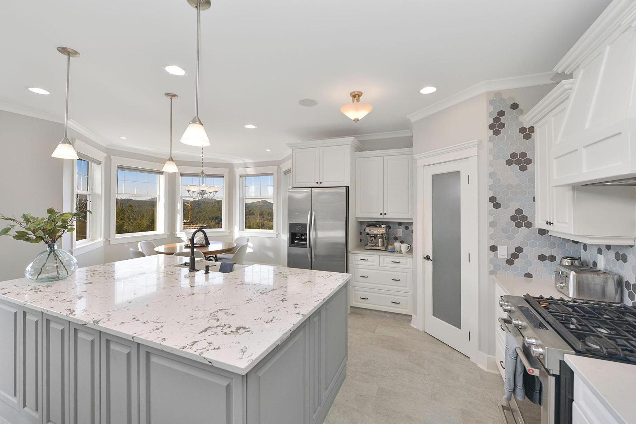 Mount Finlayson View Villa by EMR Vacation Rentals