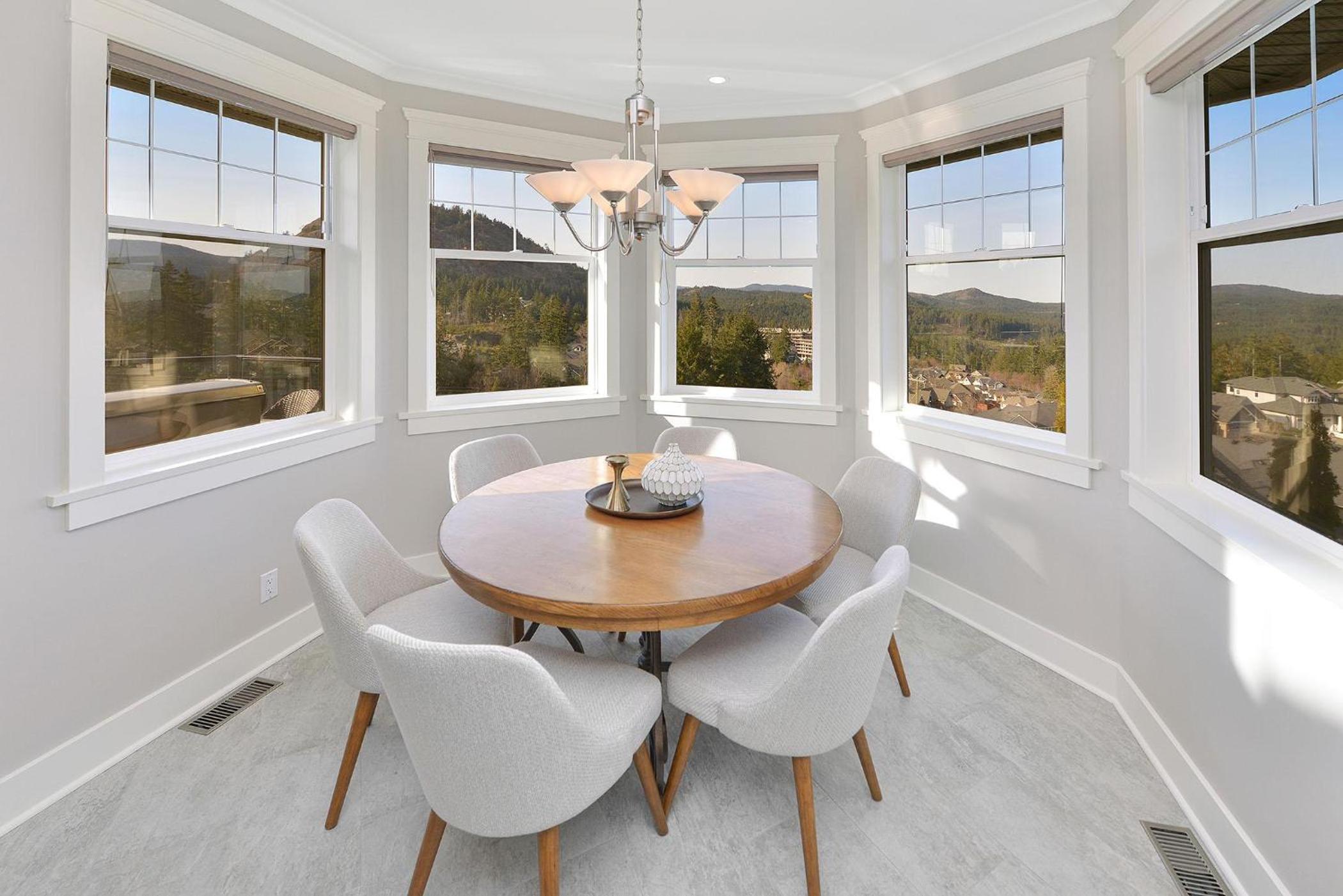 Mount Finlayson View Villa by EMR Vacation Rentals