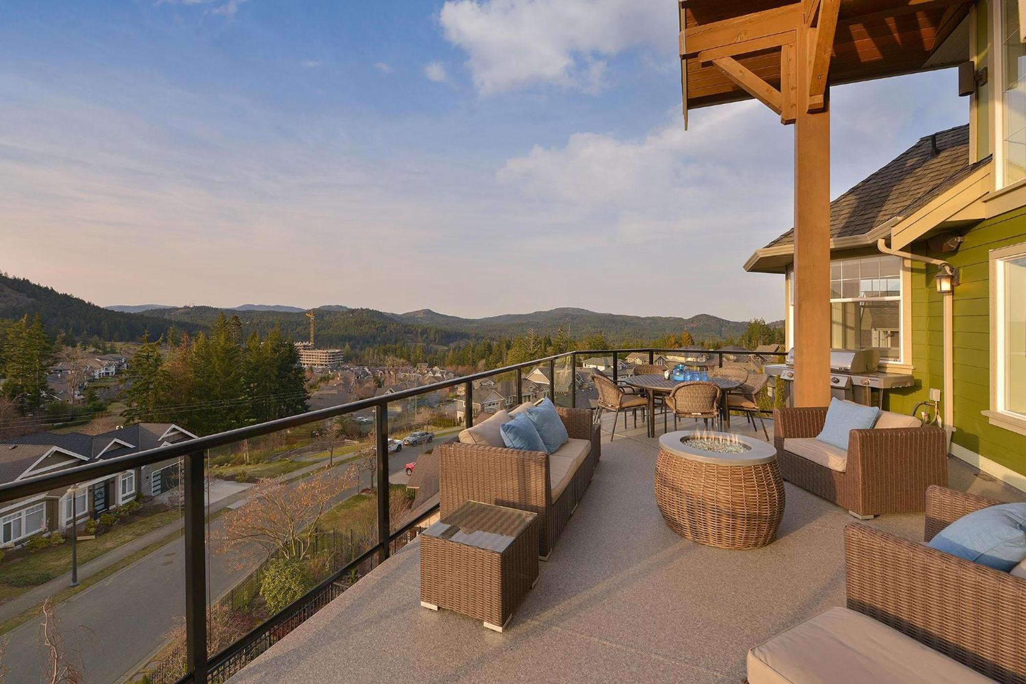 Mount Finlayson View Villa by EMR Vacation Rentals