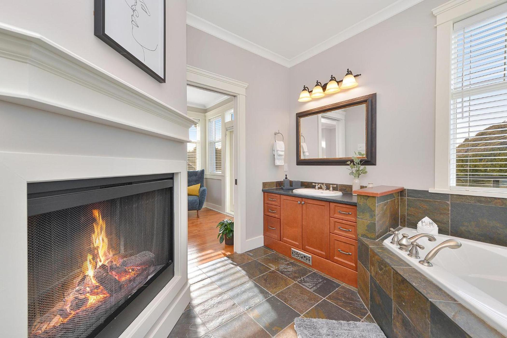 Mount Finlayson View Villa by EMR Vacation Rentals