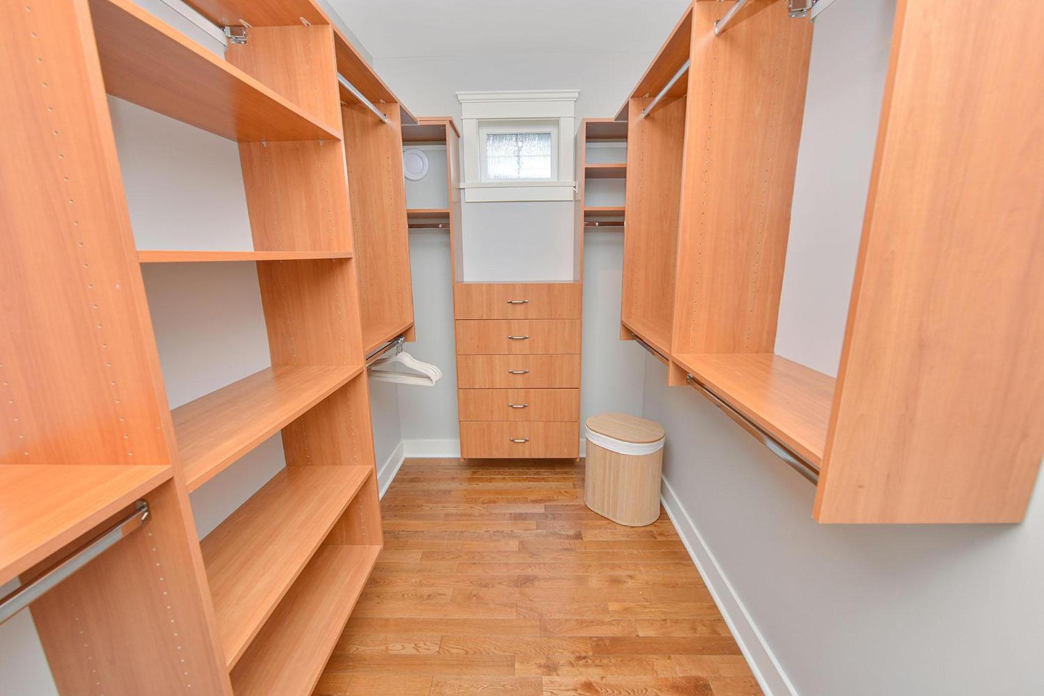 Mount Finlayson View Villa by EMR Vacation Rentals