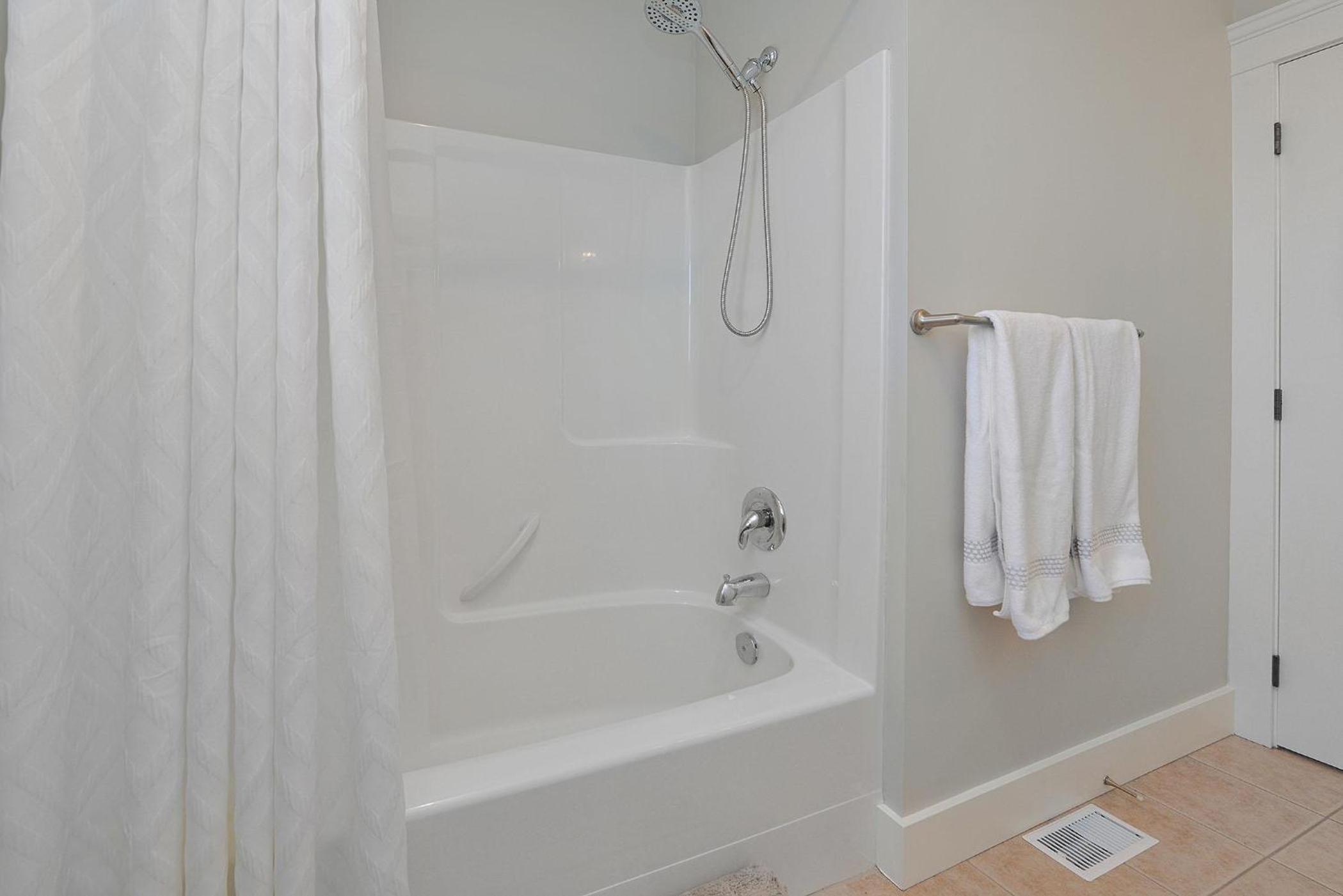 Mount Finlayson View Villa by EMR Vacation Rentals