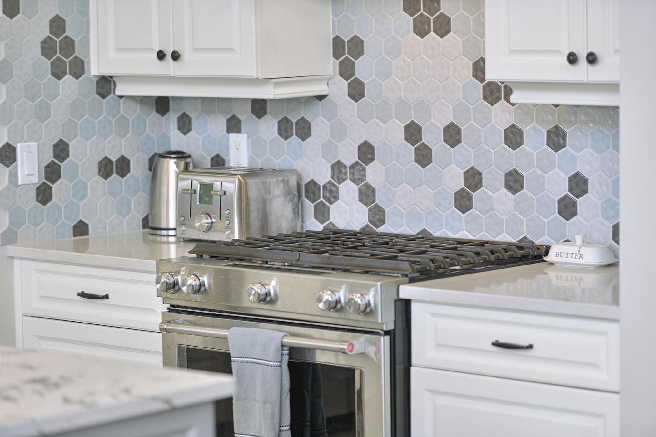 Mount Finlayson View Villa by EMR Vacation Rentals