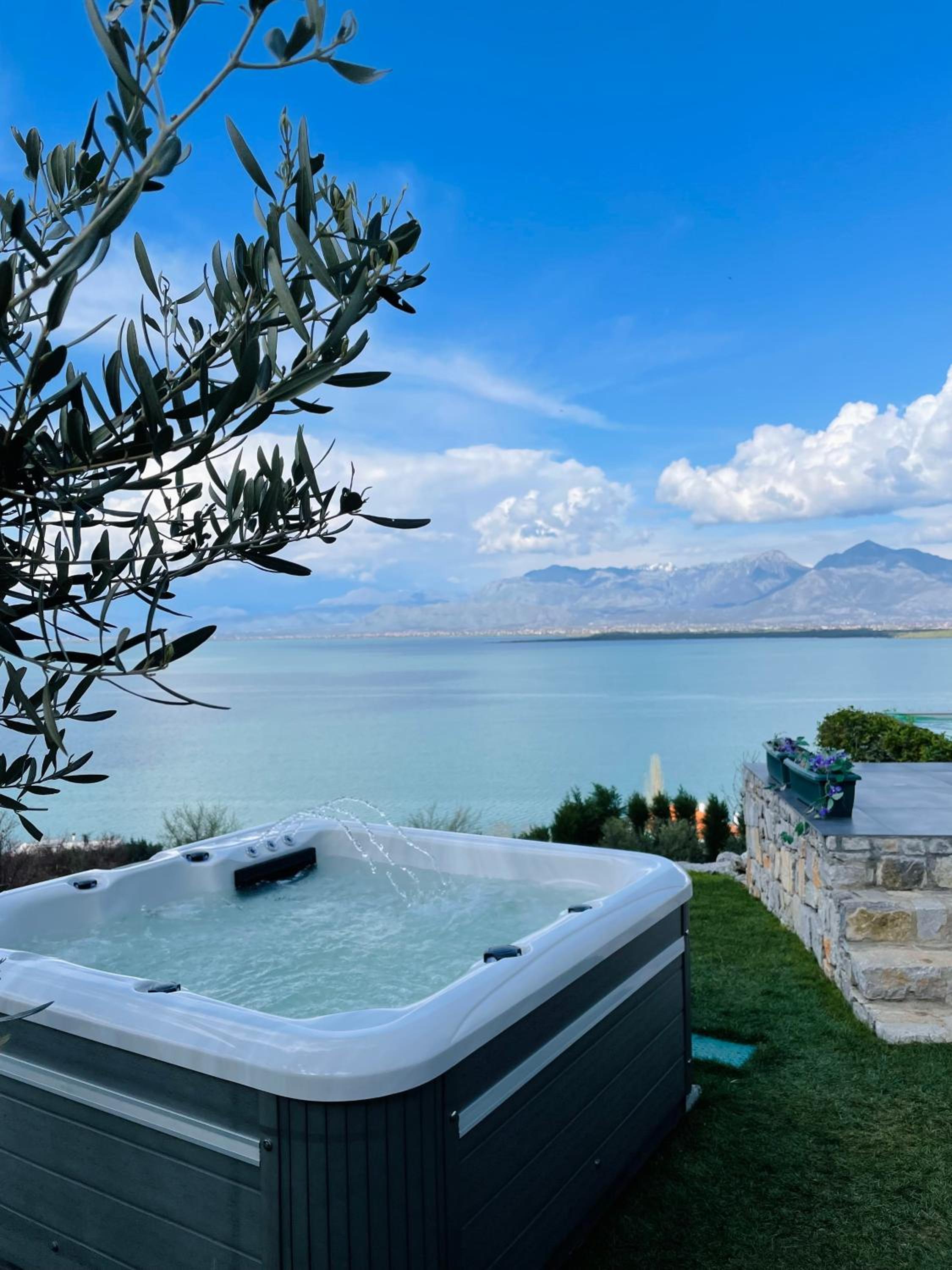 Lake Breeze Villa with a Pool & Magnificent Views