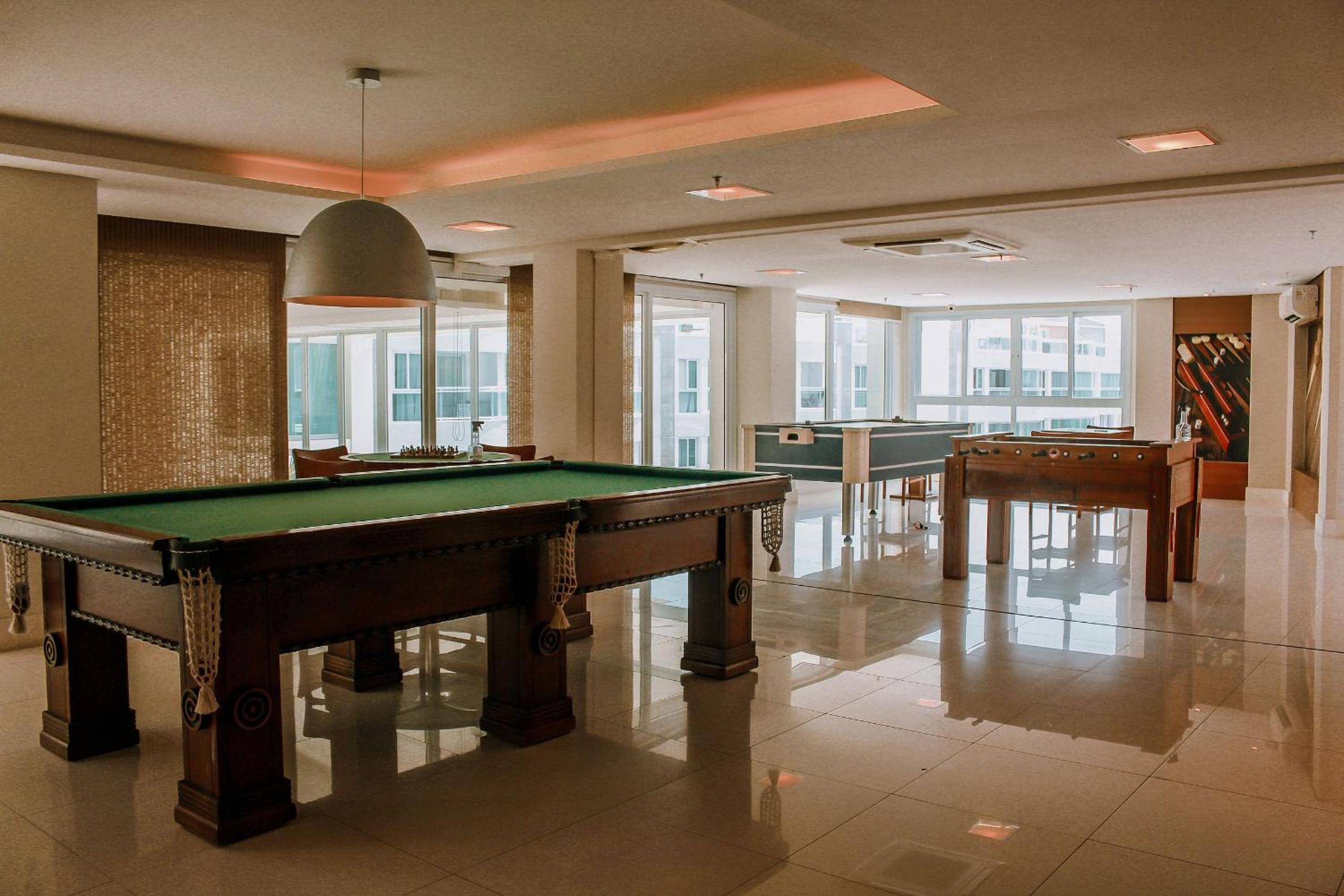 In Mare Bali Flat Premium Maui by Qavi