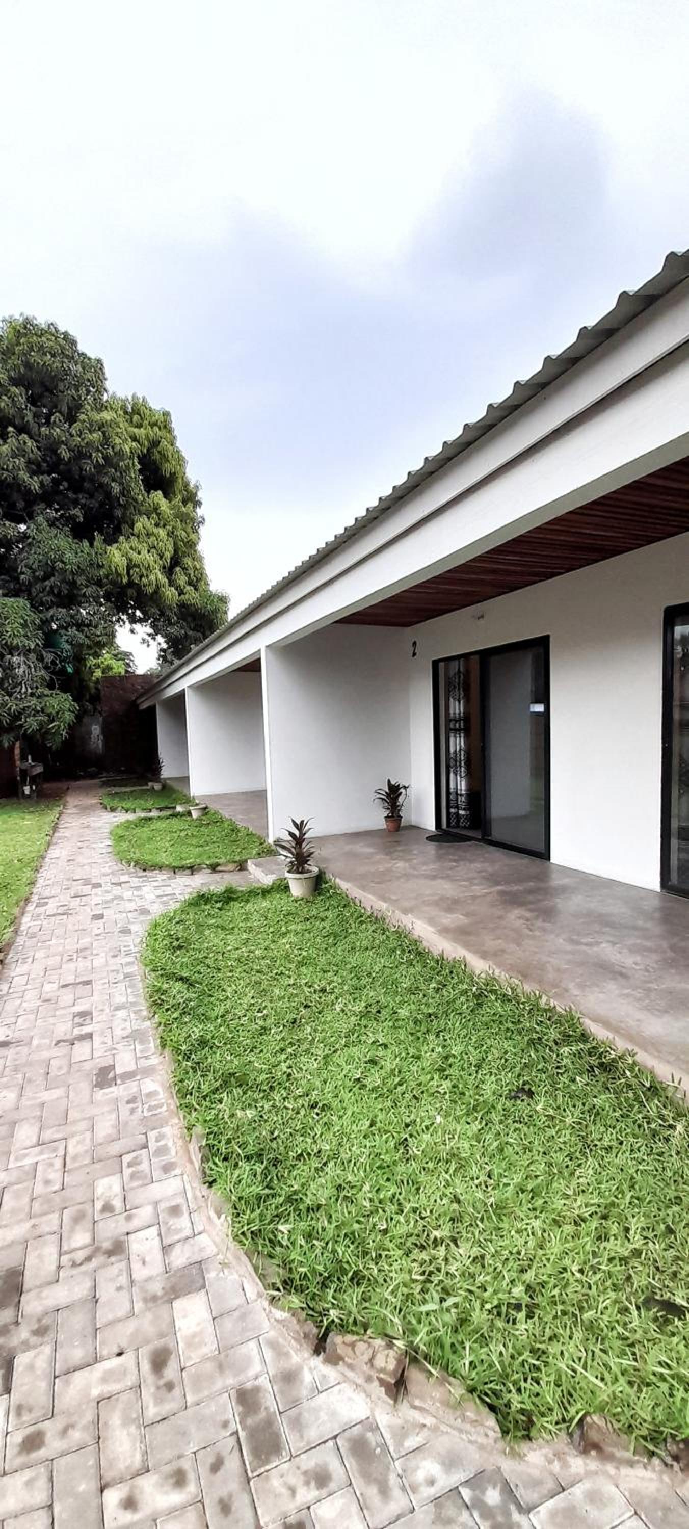 Savanna Tree Apartments - self catering town center
