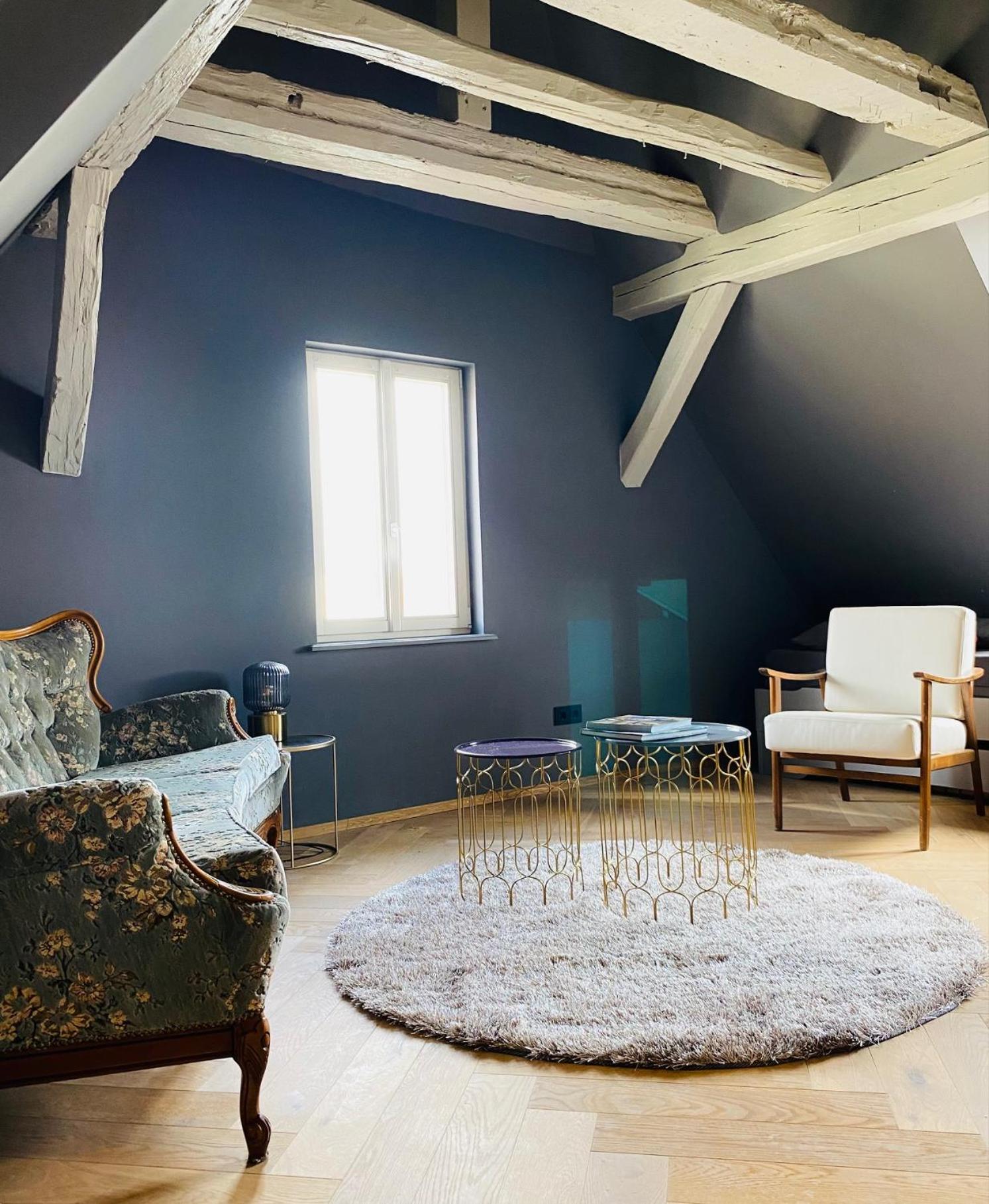 Vintner Suites