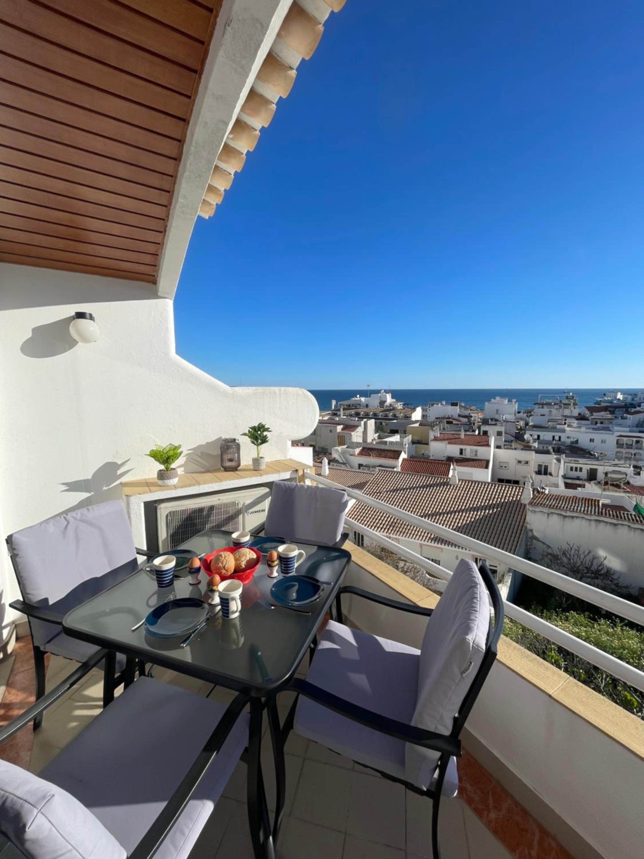 Apartamento Varandas do Mar en Albufeira — balance & terrace