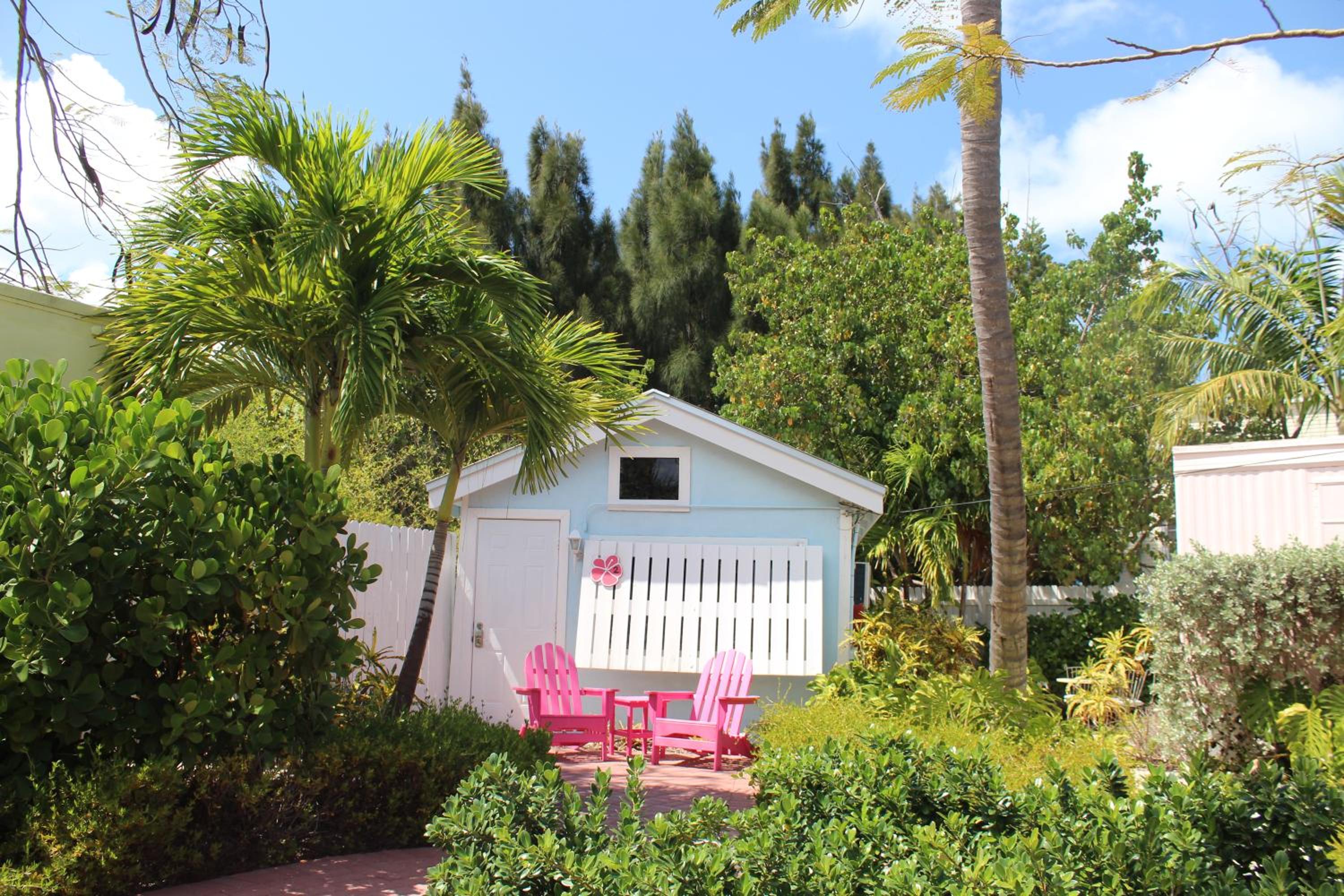 Tropical Cottages
