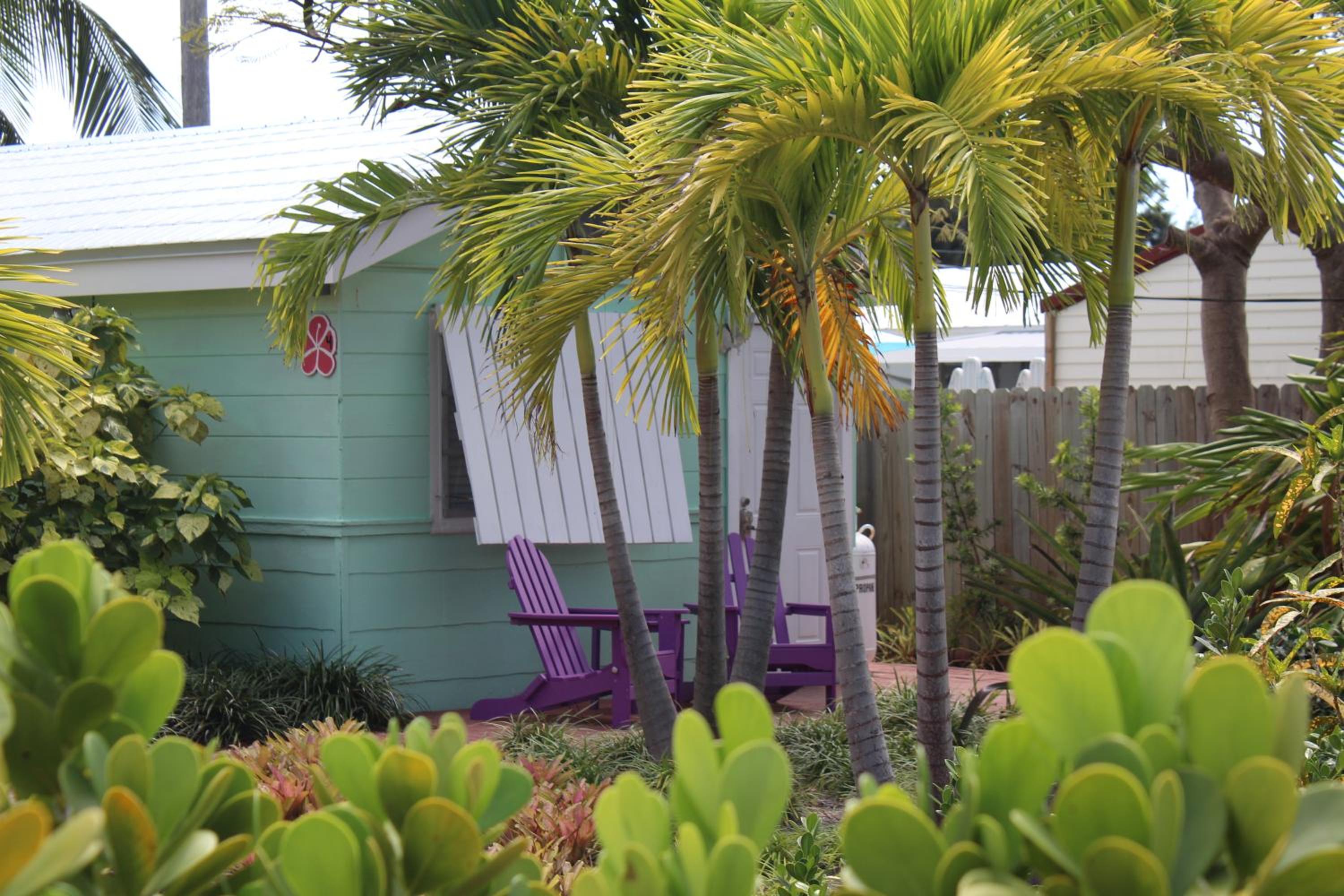 Tropical Cottages