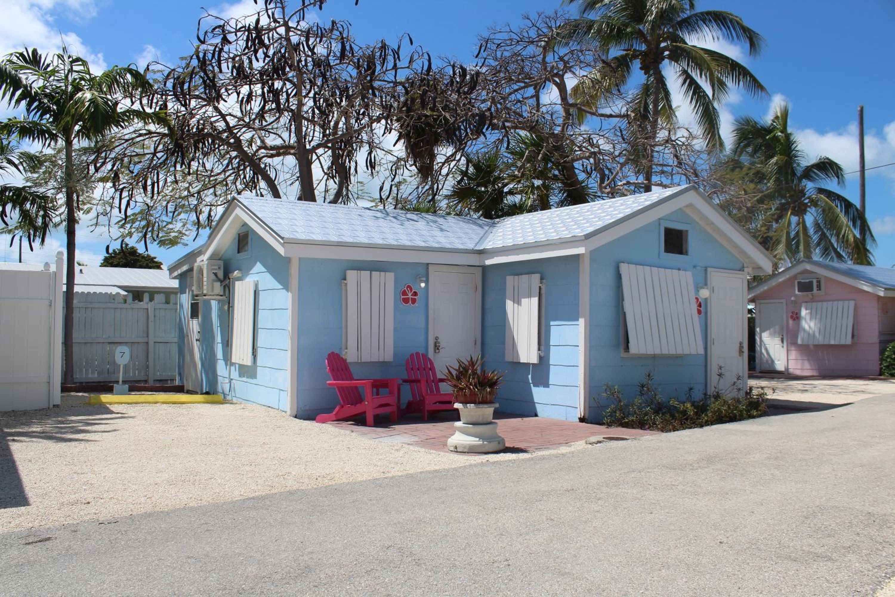 Tropical Cottages