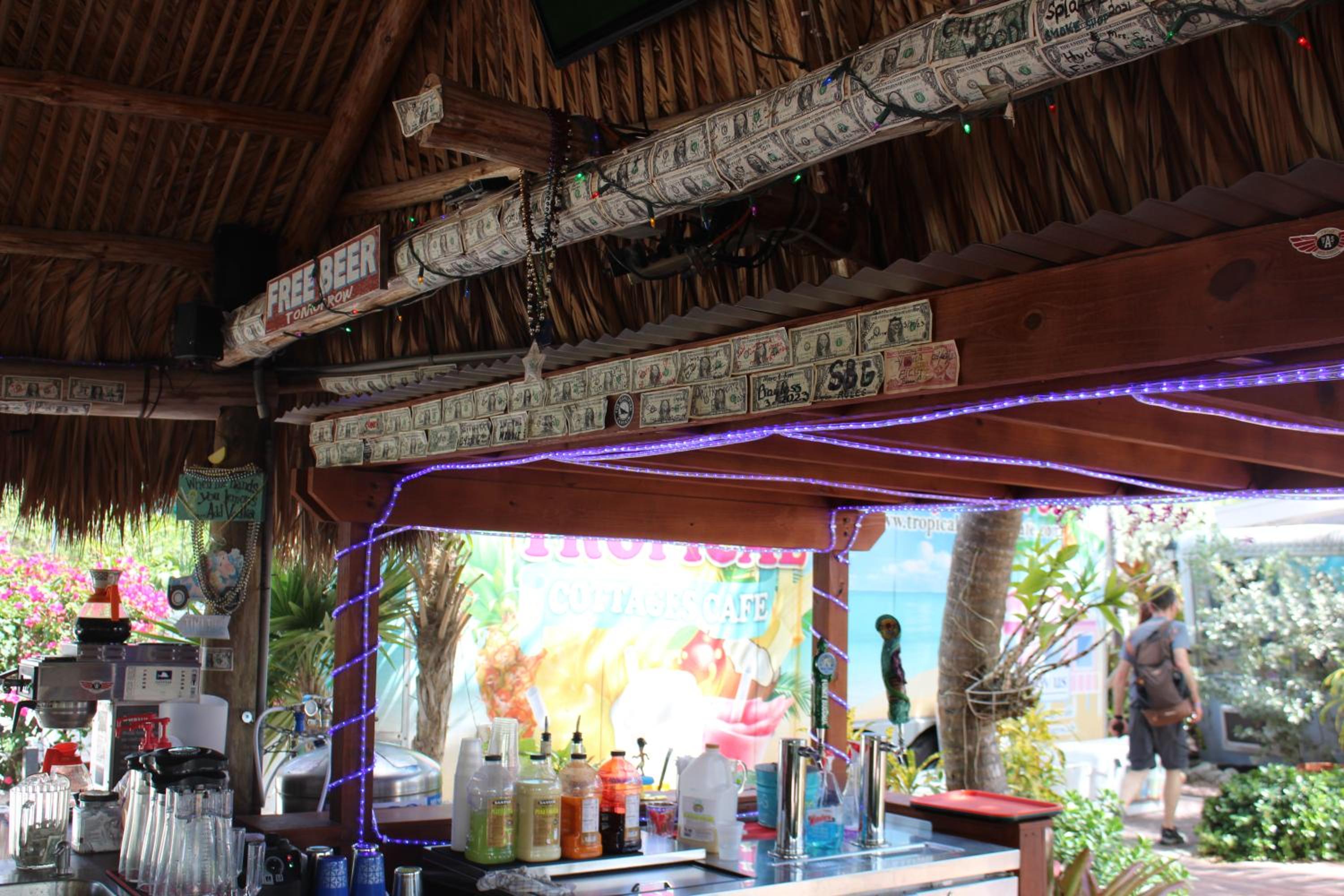 Tropical Cottages