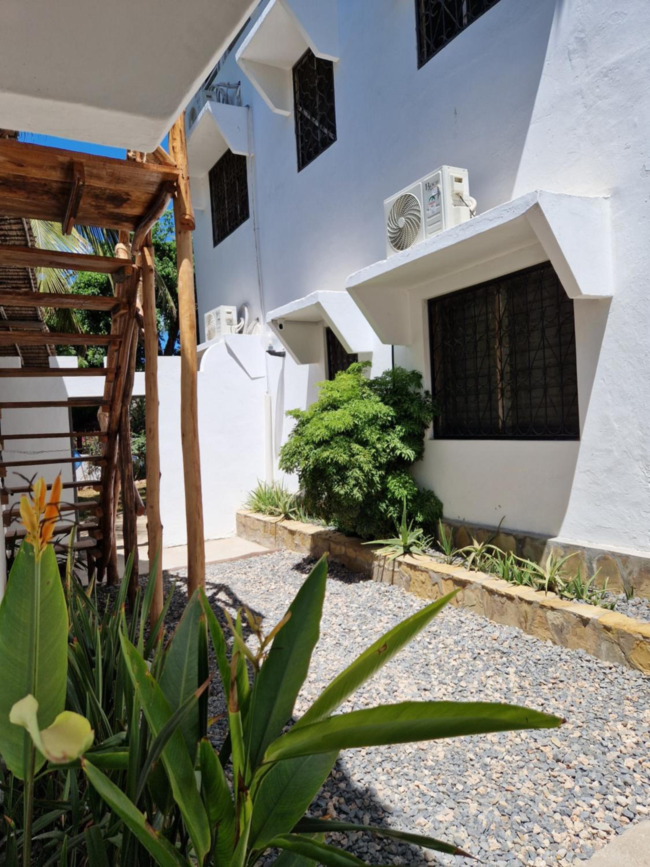 Waridi House view 3