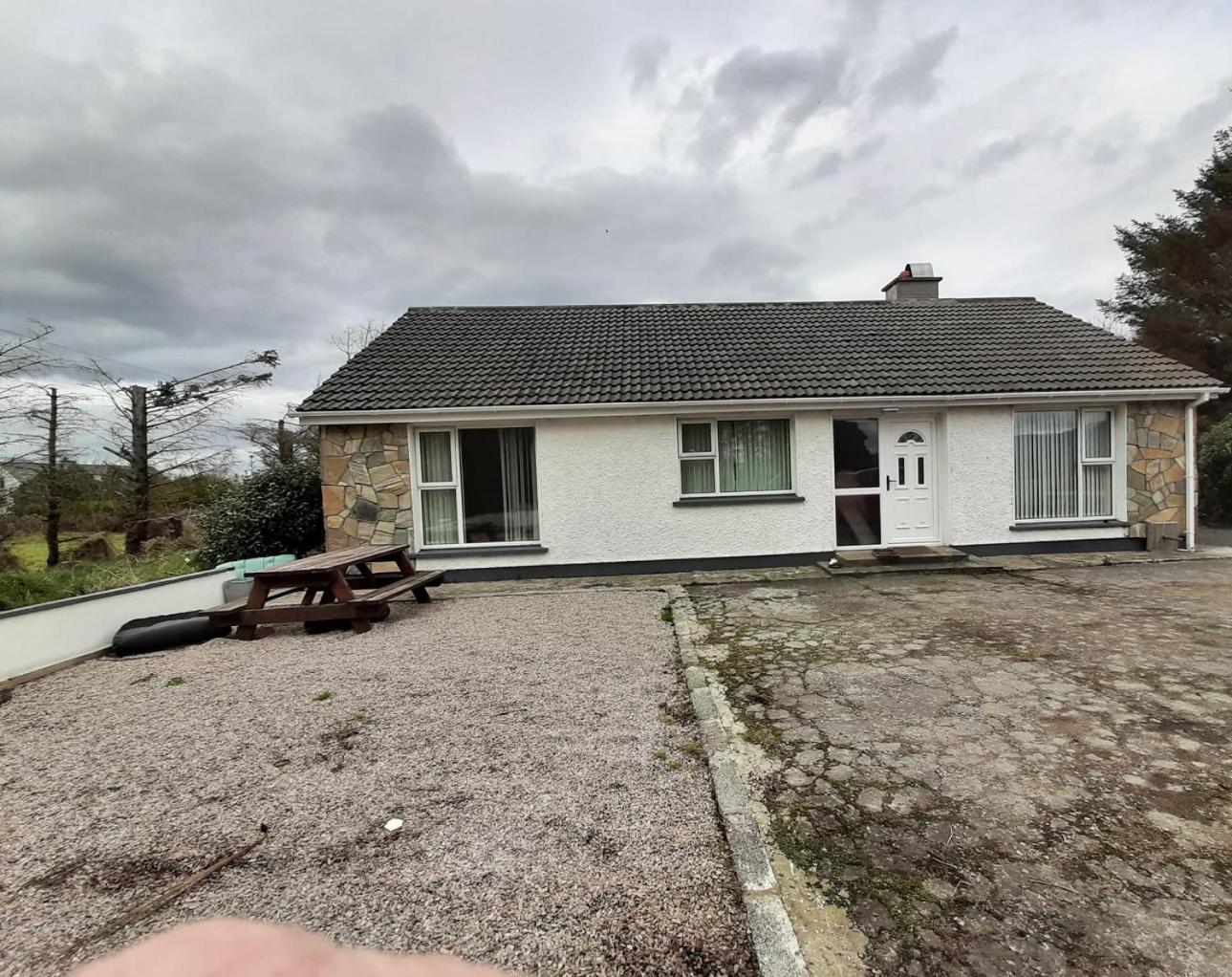 Letterkenny Vacations - Radharc an tSleibhe - Mountain View - Eircode F92R2R8 - Property Image 1