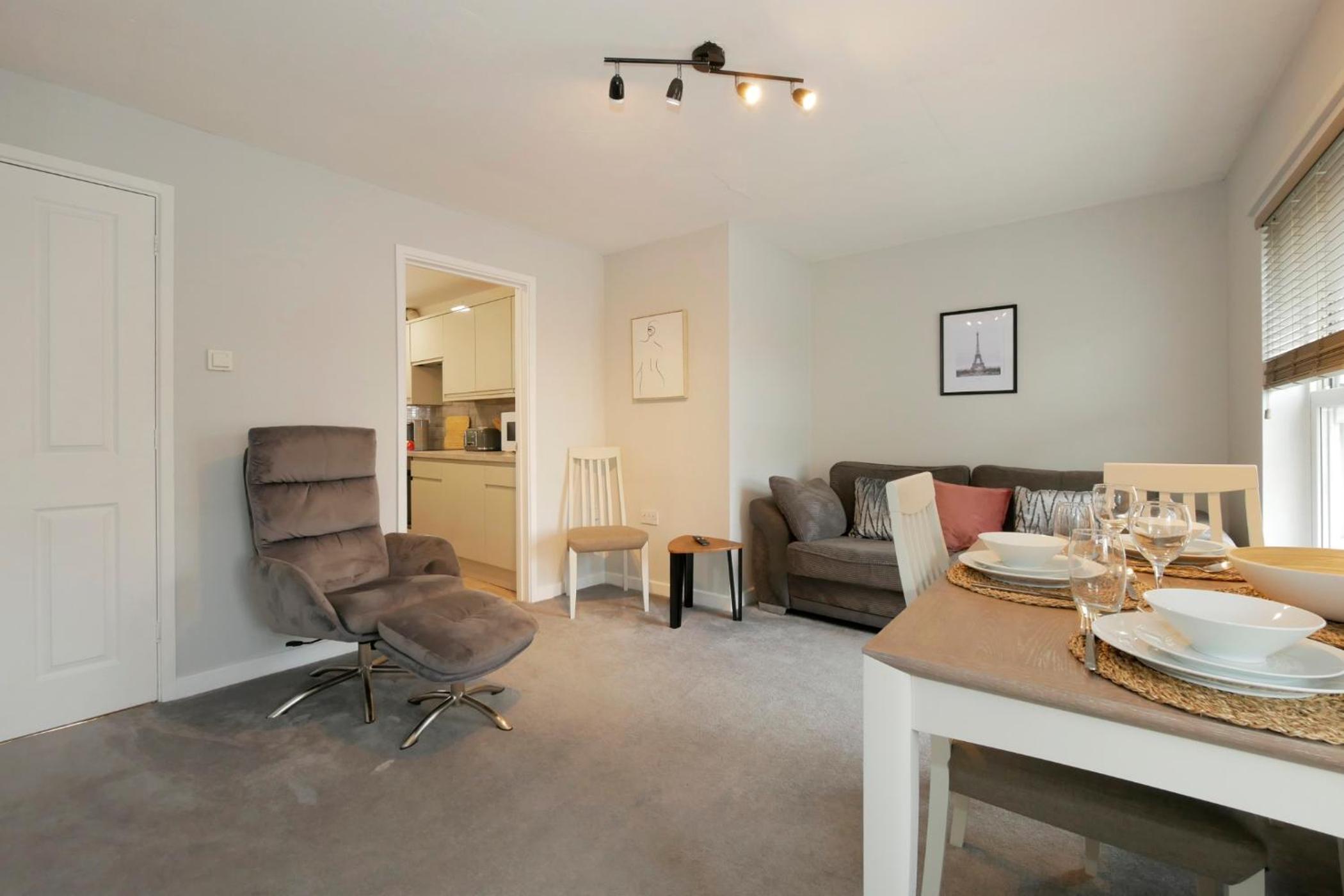 Crewe Short Lets 2 Victoria Court, Crewe