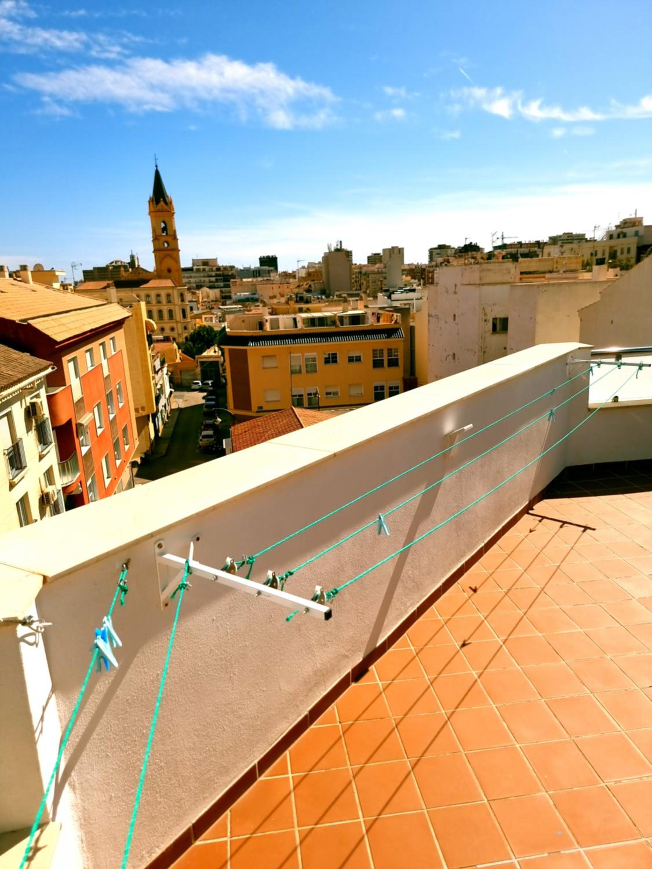 APARTAMENTOS ELEMAR free luggage storage