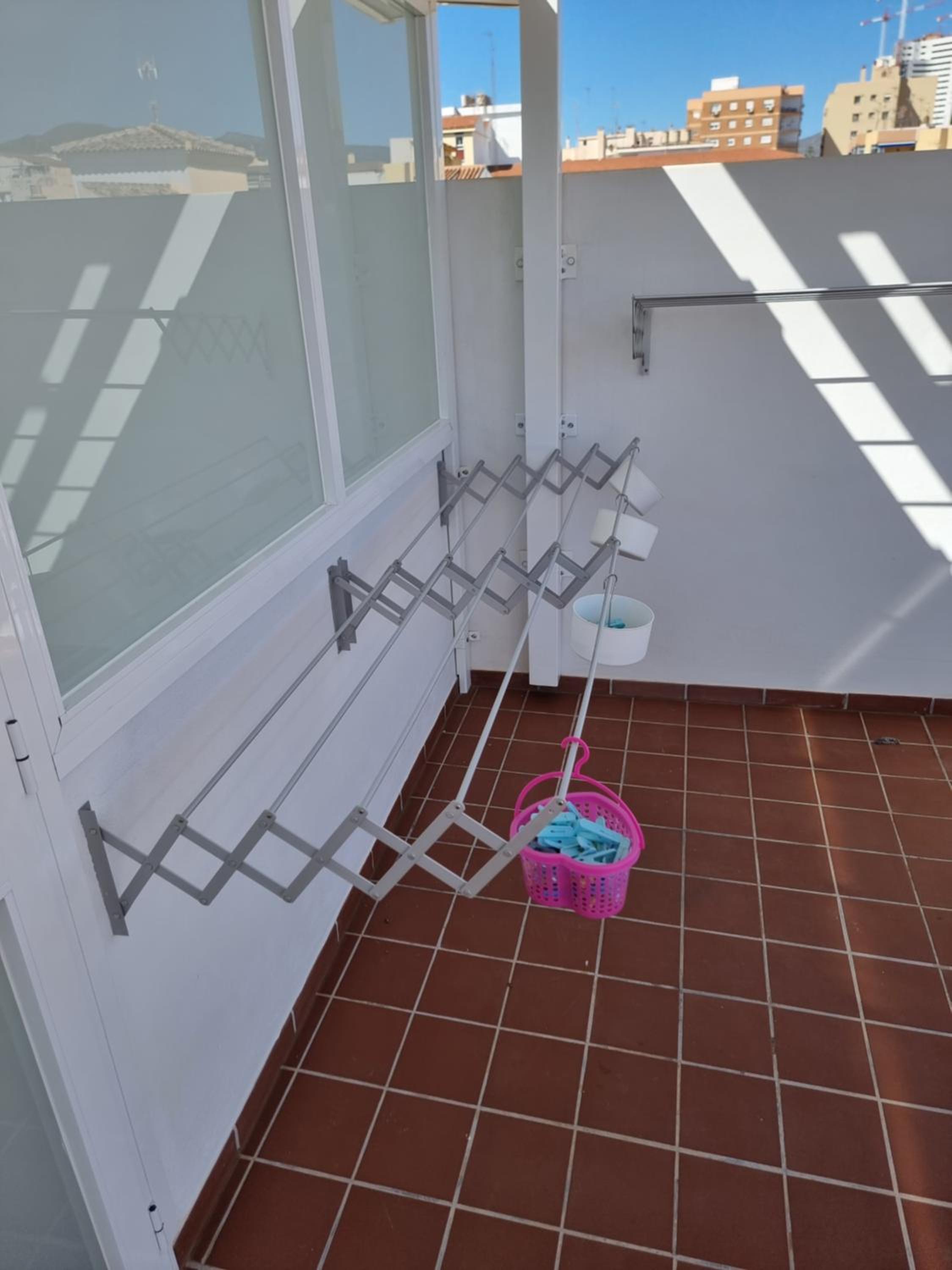APARTAMENTOS ELEMAR free luggage storage