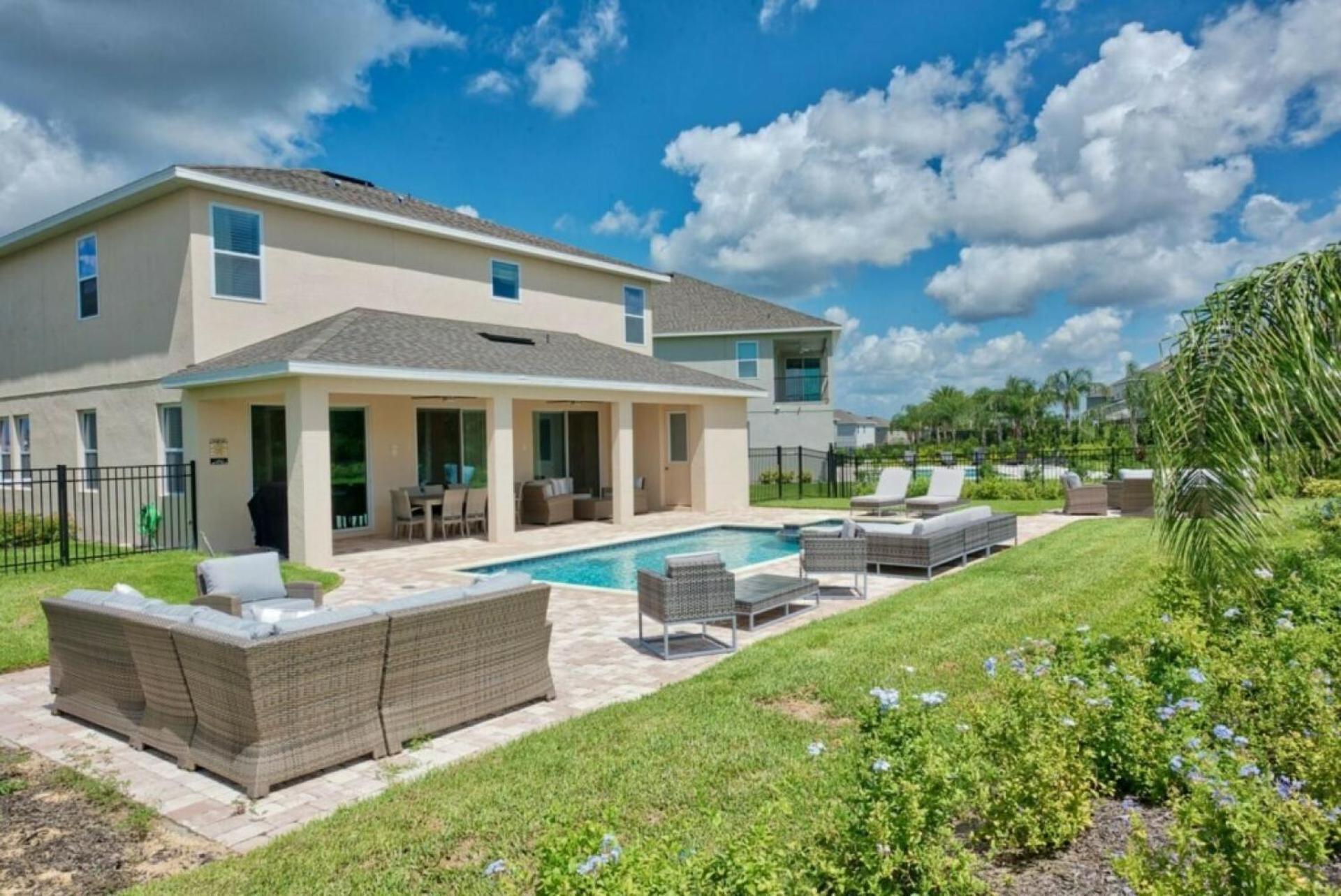 Luxury Private Pool Spa Game Room - Near Disney