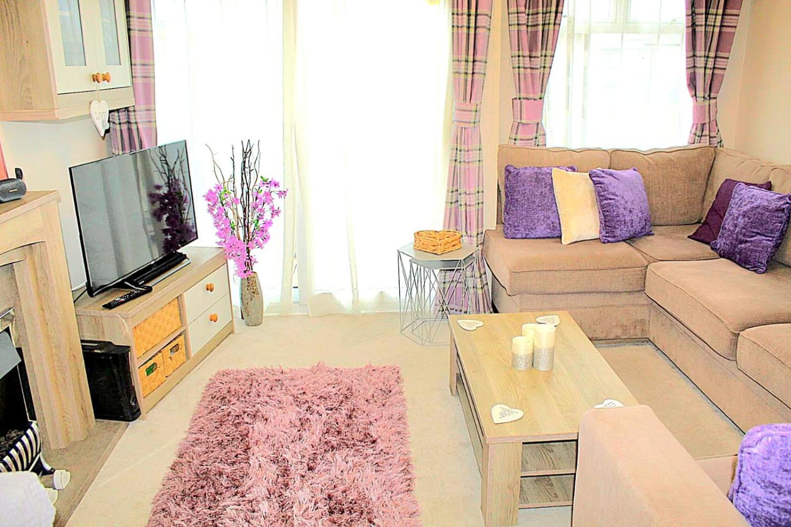 Drury Holidays at Tattershall Lakes view 5