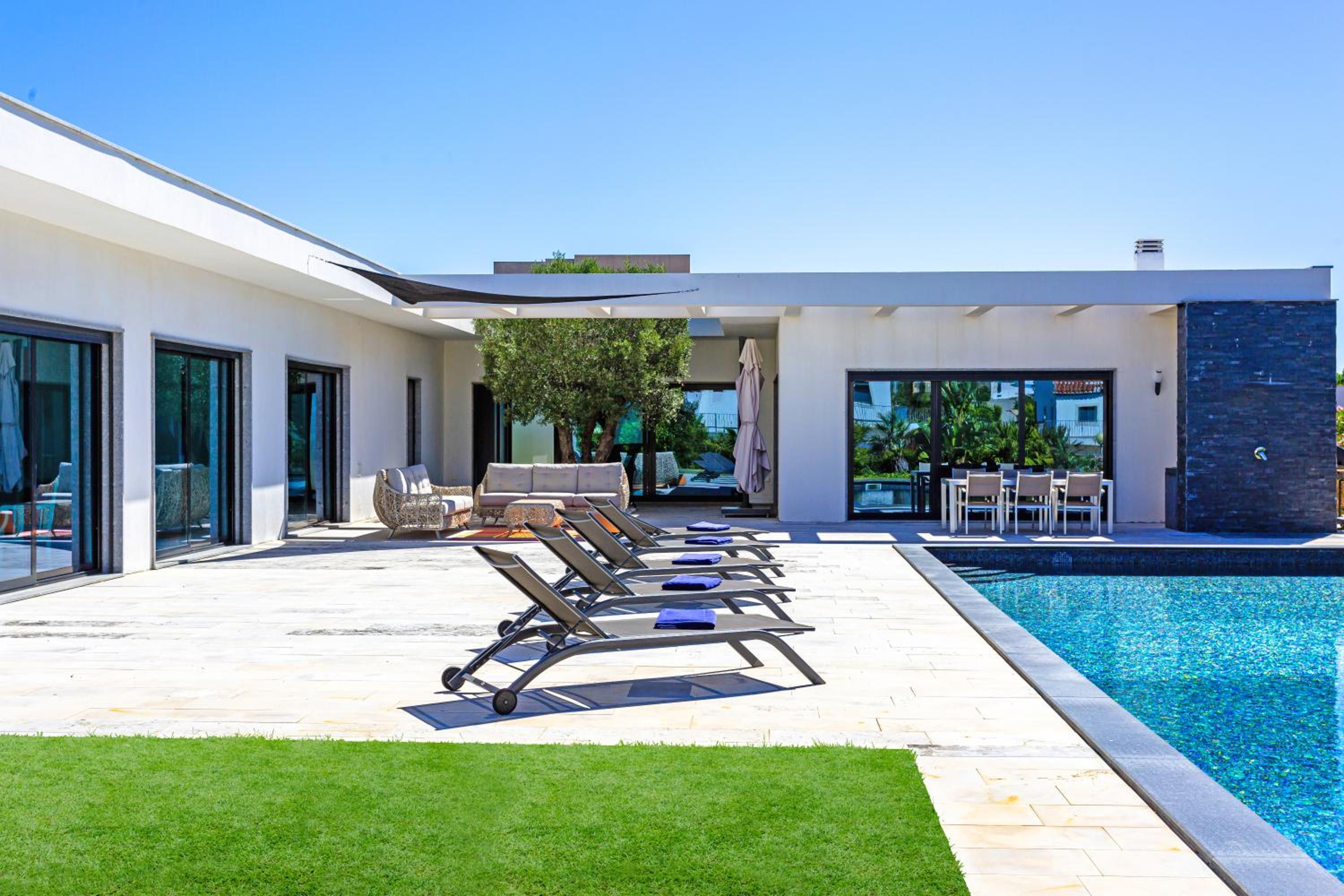 Blue Hill Boutique Villa by Junto ao Mar view 5