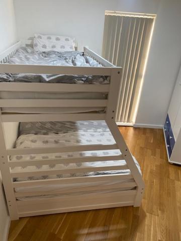Eaglet 2 Bedroom Luxury Home near Etihad Staduim view 4