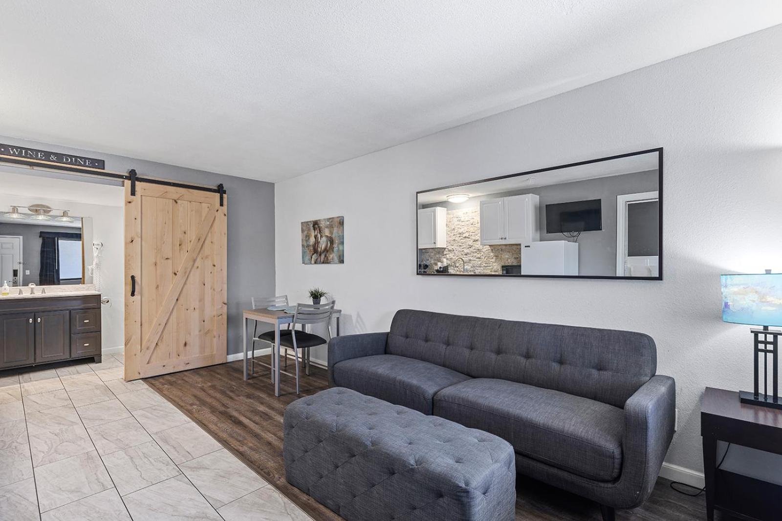 Prescott Valley Vacations - GreenTree Inn Prescott Valley - Property Image 35