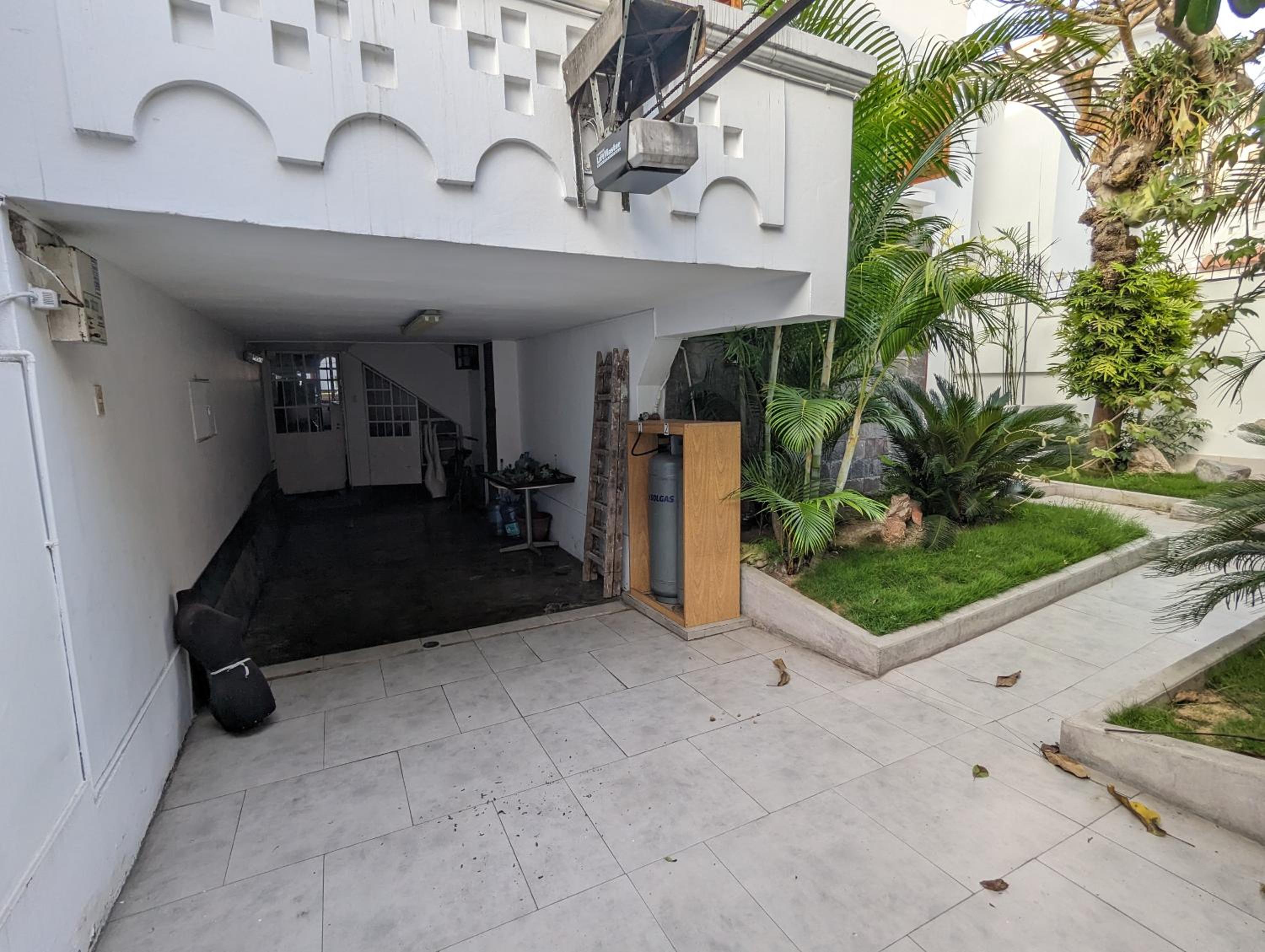 Photo 50