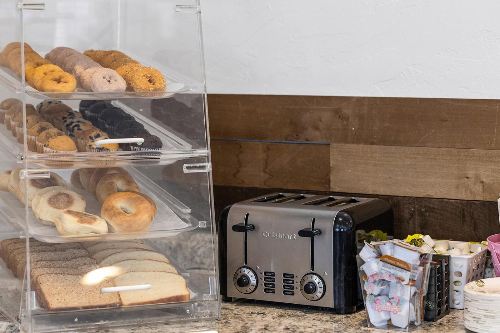 Prescott Valley Vacations - GreenTree Inn Prescott Valley - Property Image 48