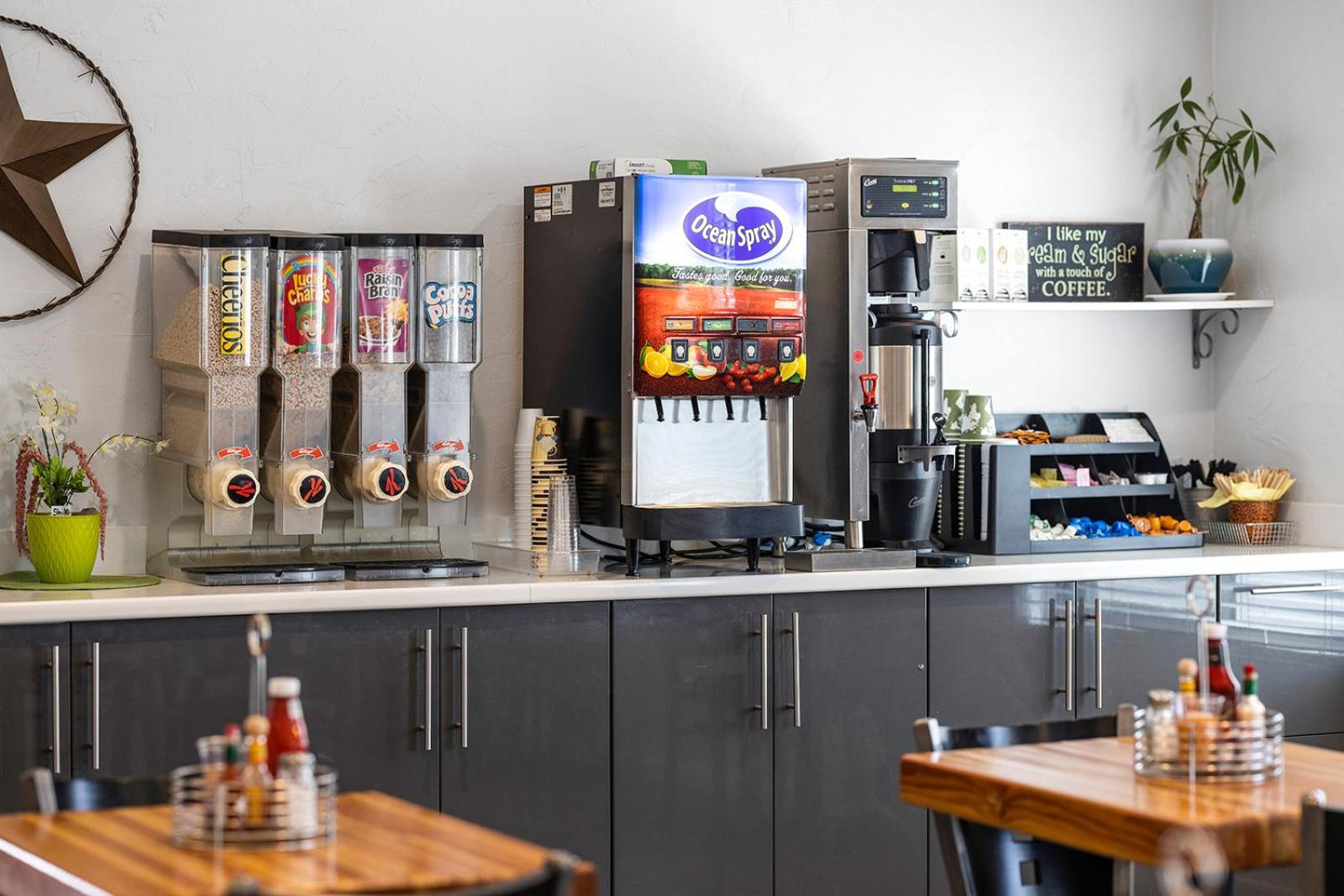 Prescott Valley Vacations - GreenTree Inn Prescott Valley - Property Image 47