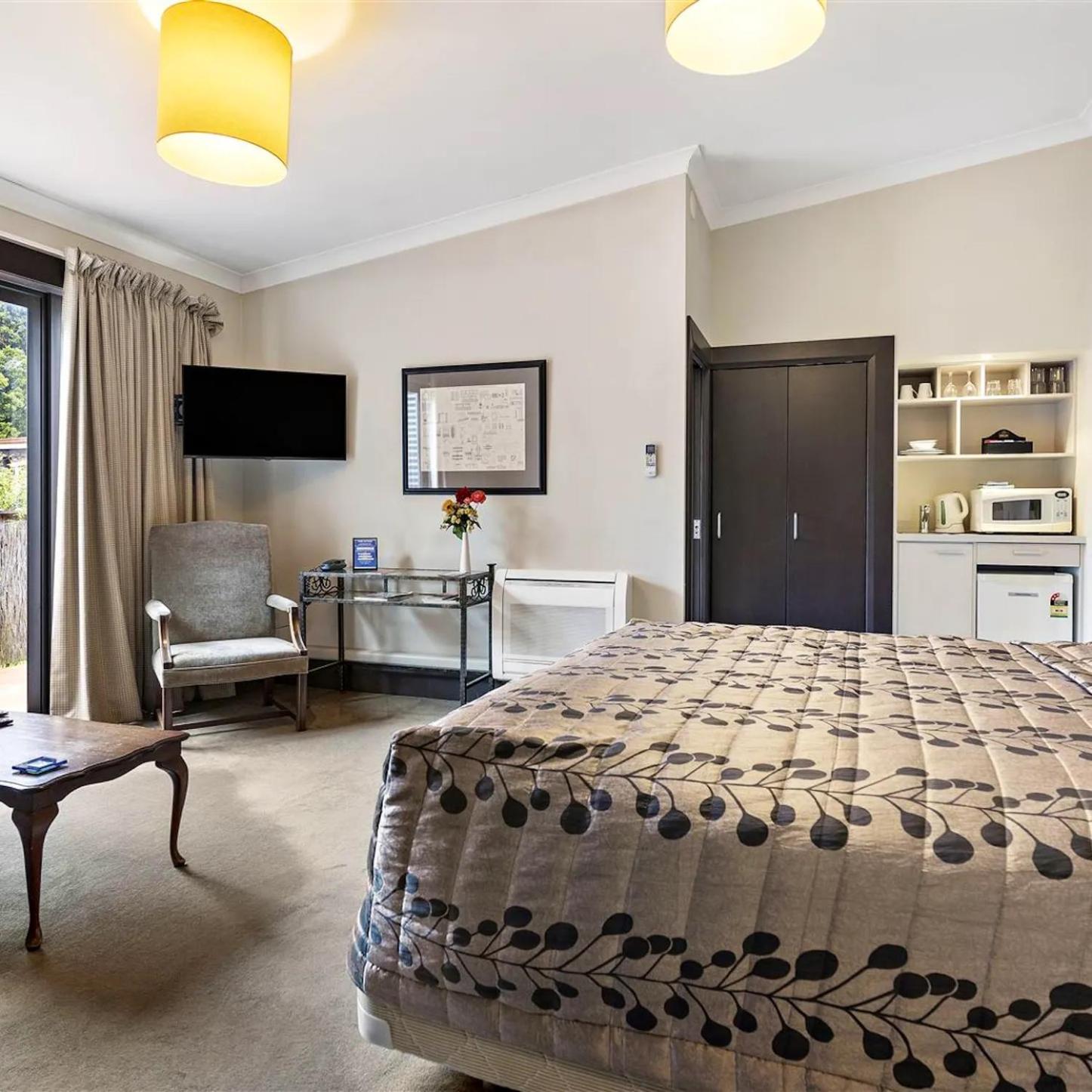 Gateway Motor Inn