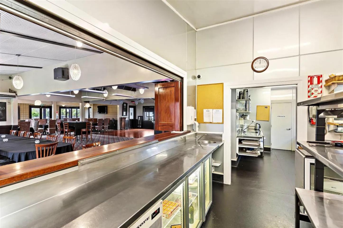Gateway Motor Inn