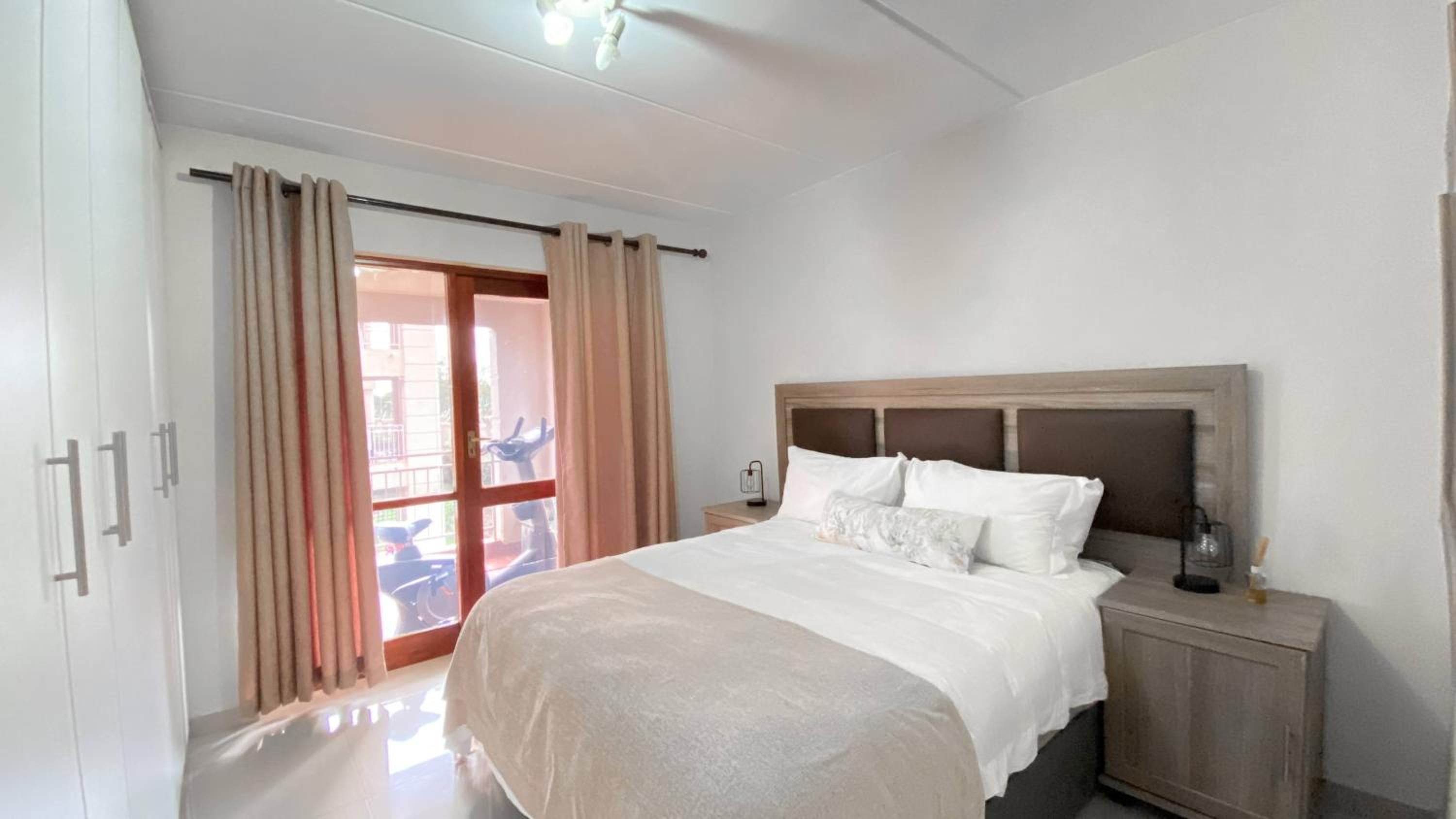 Midrand Air B and B Apartment view 2