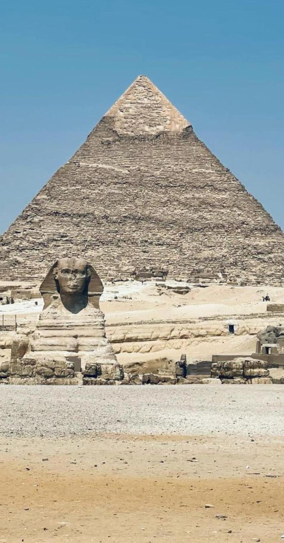 Ahmose Pyramids view inn