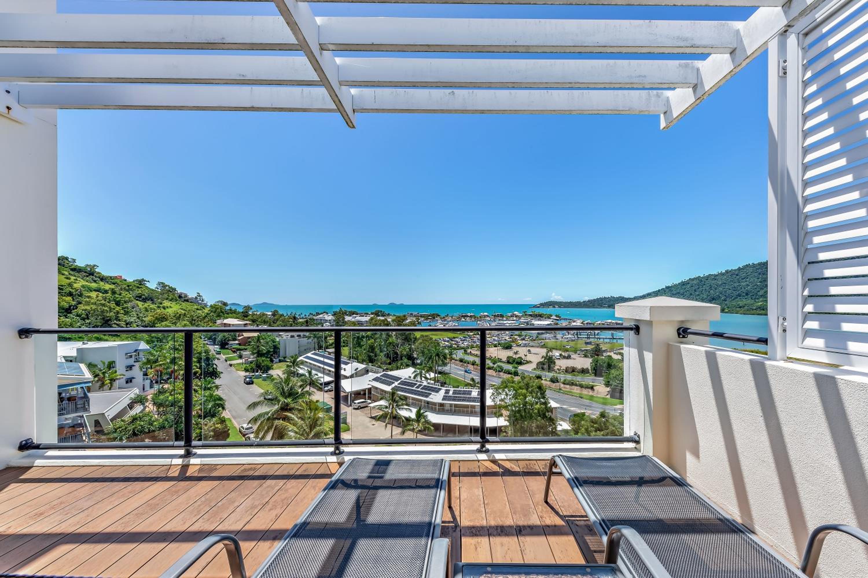 Whitsunday Blue Penthouse with the best views in Airlie Beach