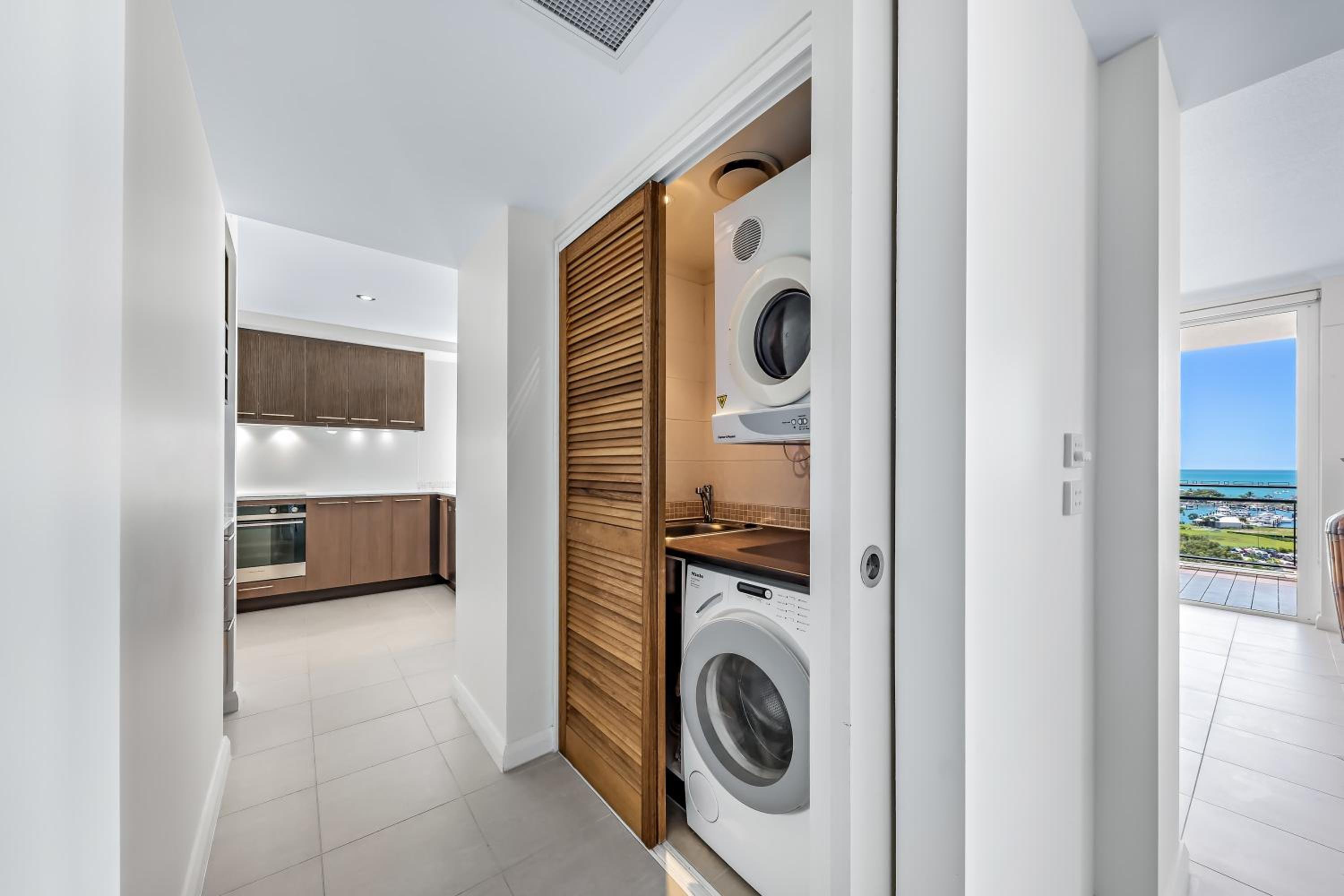 Whitsunday Blue Penthouse with the best views in Airlie Beach