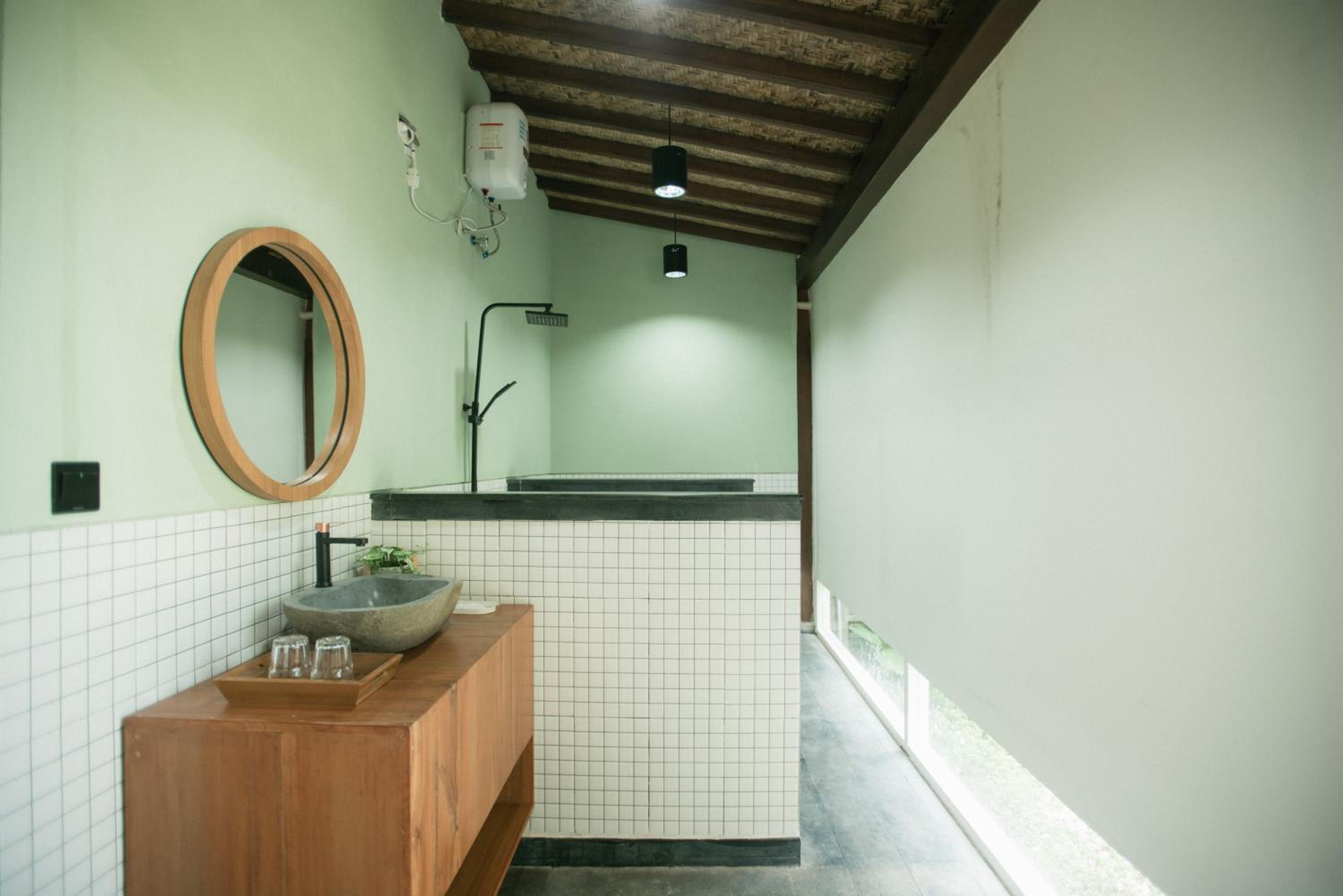 LAYANA FARMSTAY