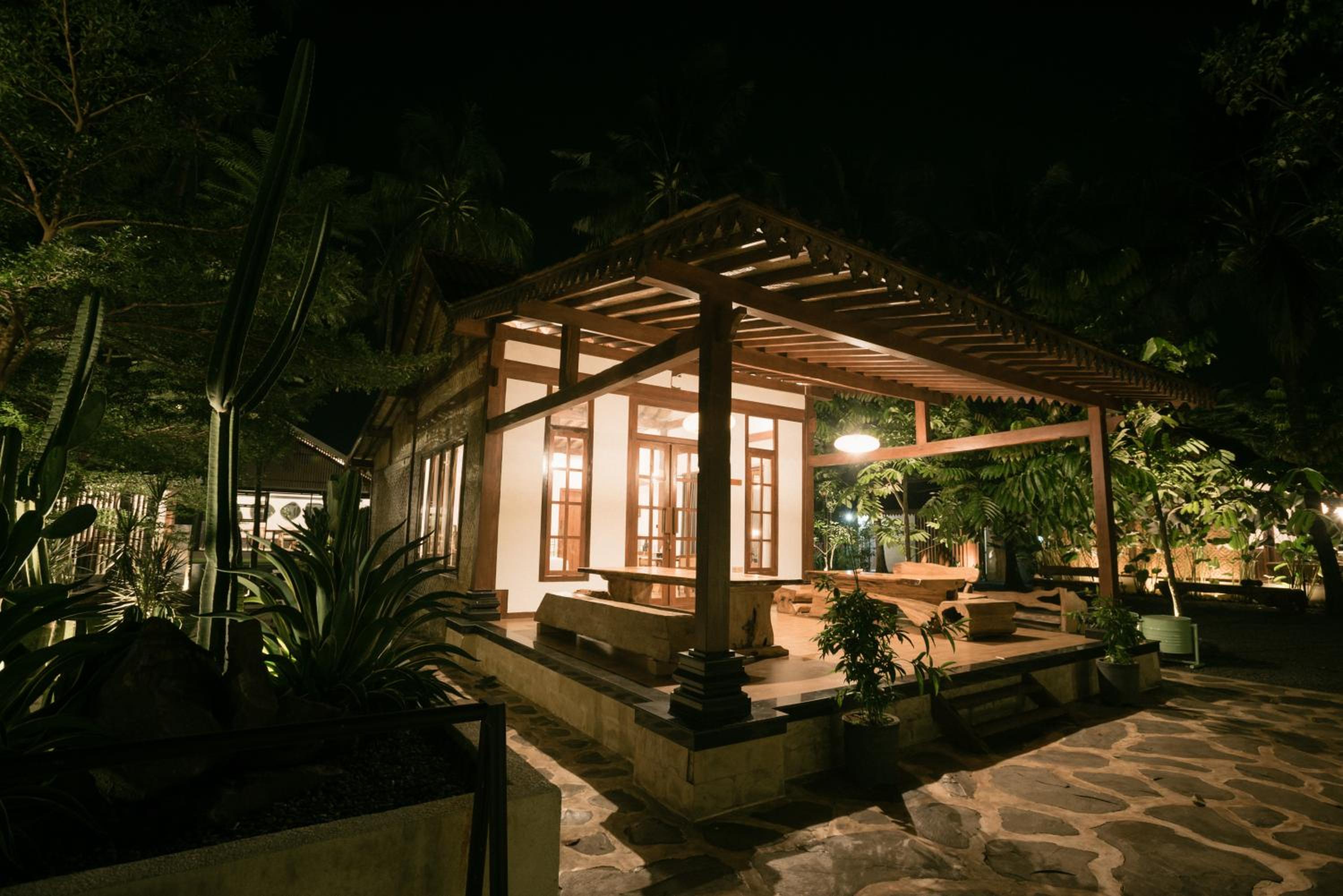 LAYANA FARMSTAY