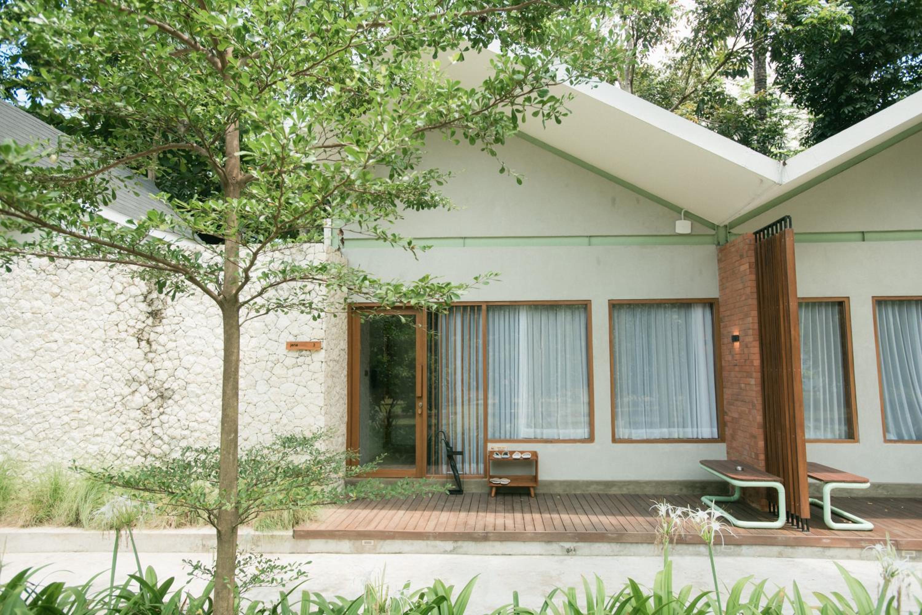 LAYANA FARMSTAY