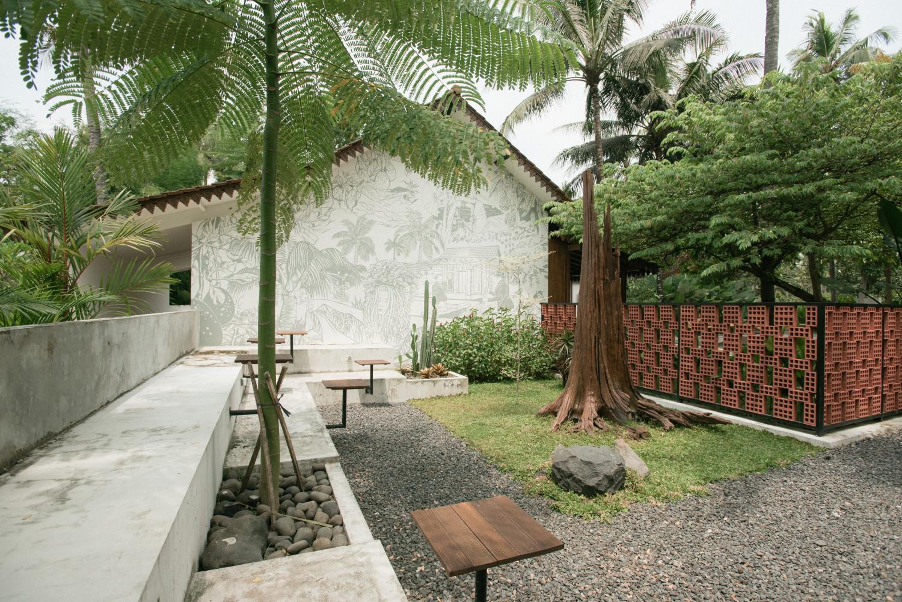 LAYANA FARMSTAY