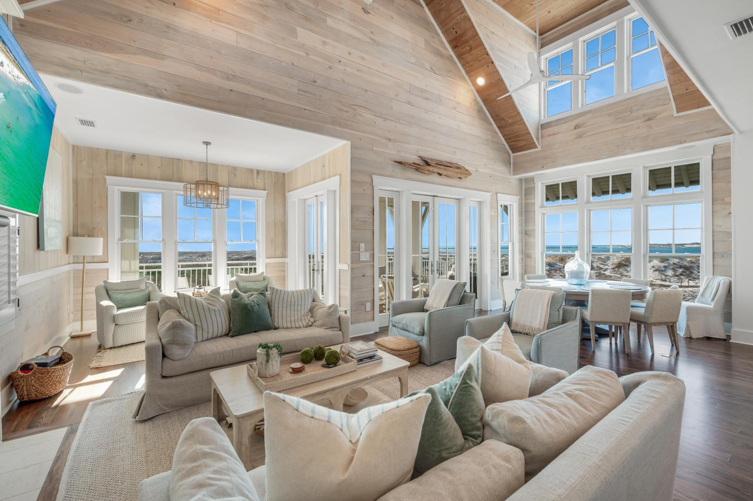 Pelican Pointe At Destin Pointe Resort