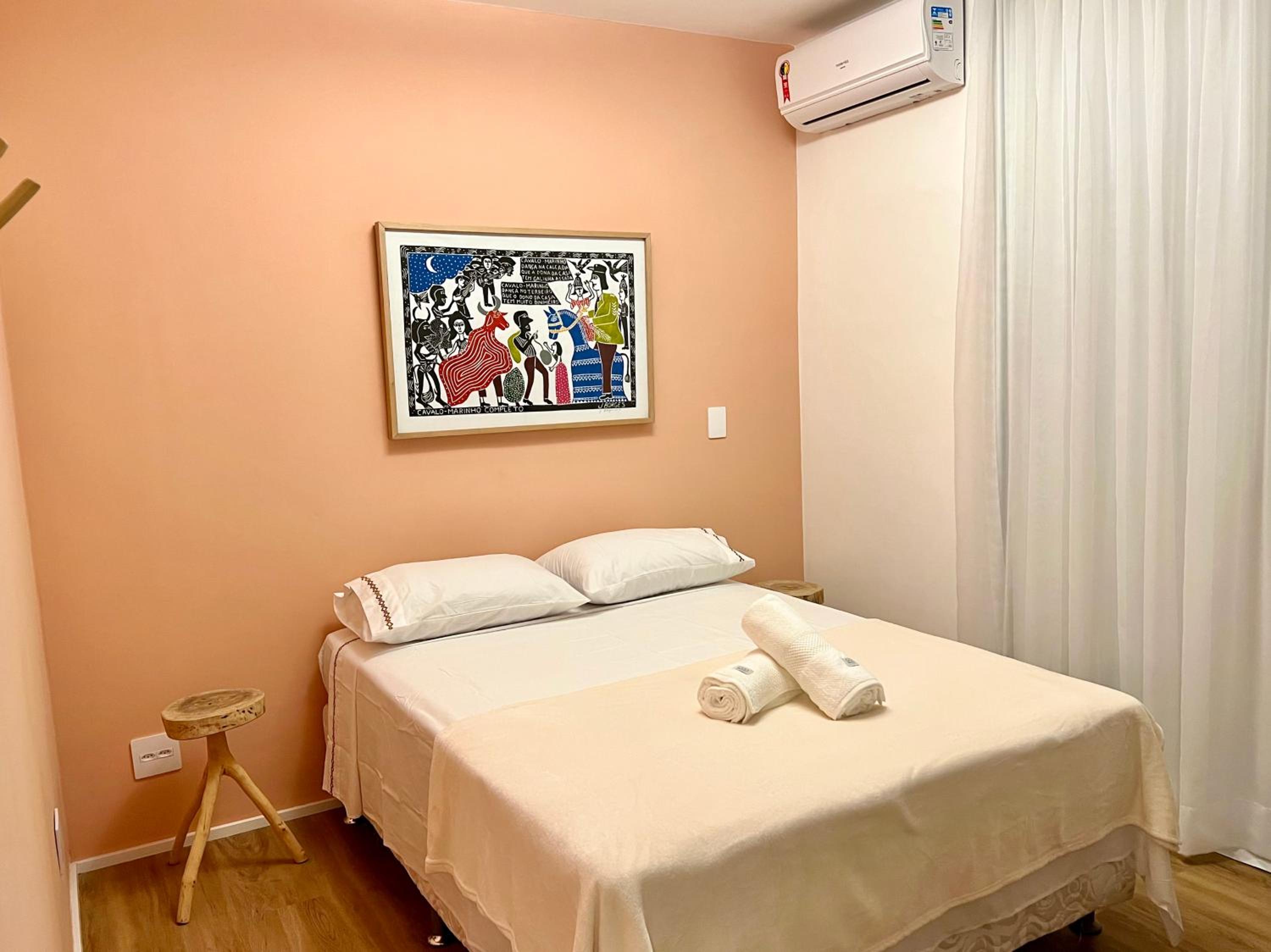 3 quartos climatizados - Novíssimo! Muita ARTE!