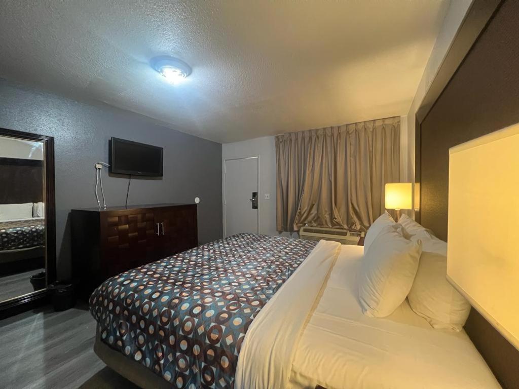 Goldstar Inn